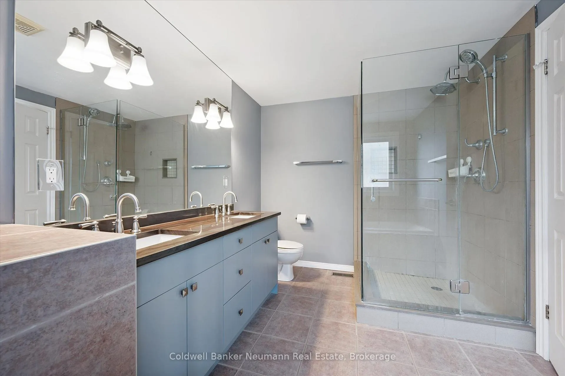 Photo 33 of 68 Grey Oak Drive, Guelph, Pineridge/Westminster Woods — HOMEH