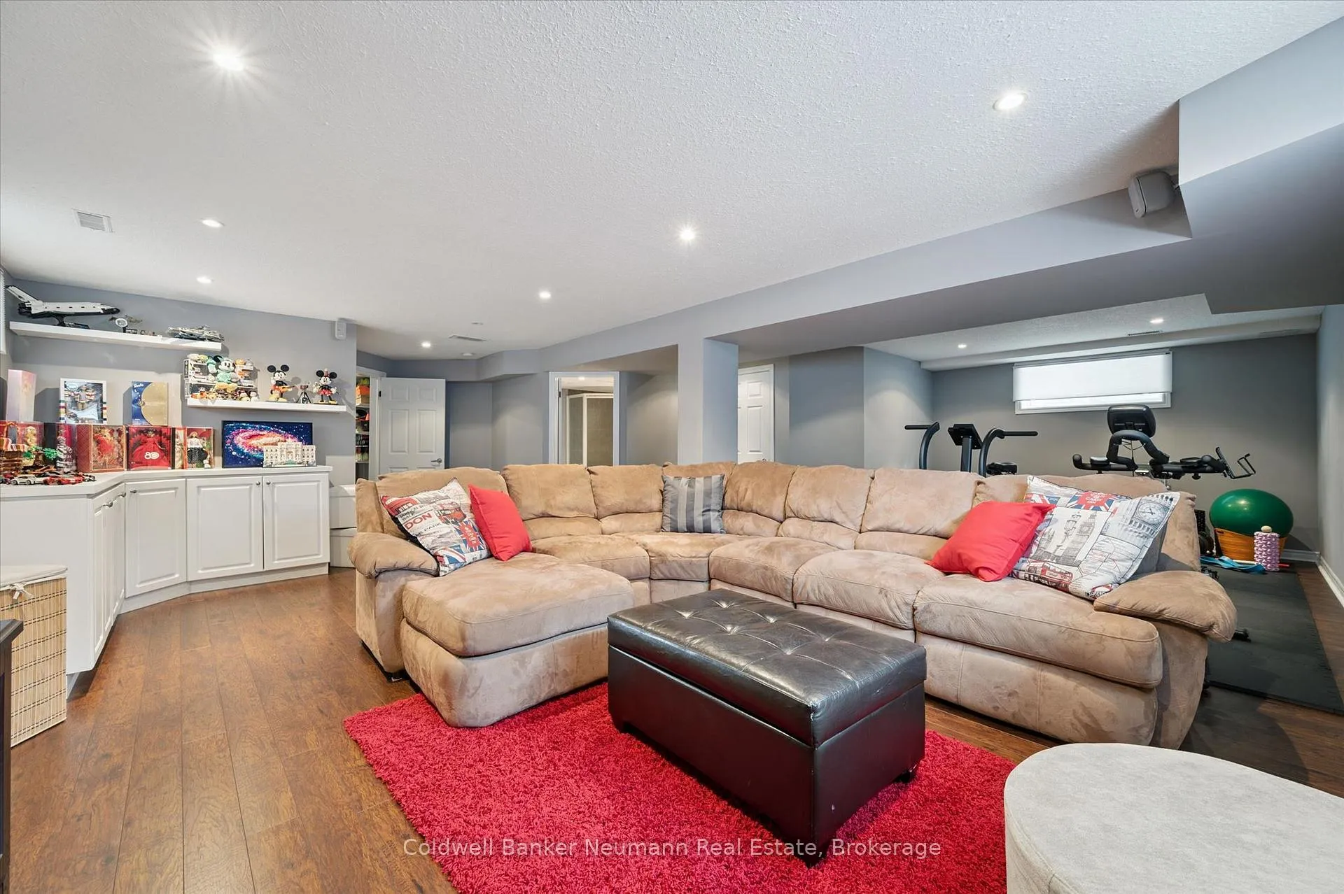 Photo 38 of 68 Grey Oak Drive, Guelph, Pineridge/Westminster Woods — HOMEH
