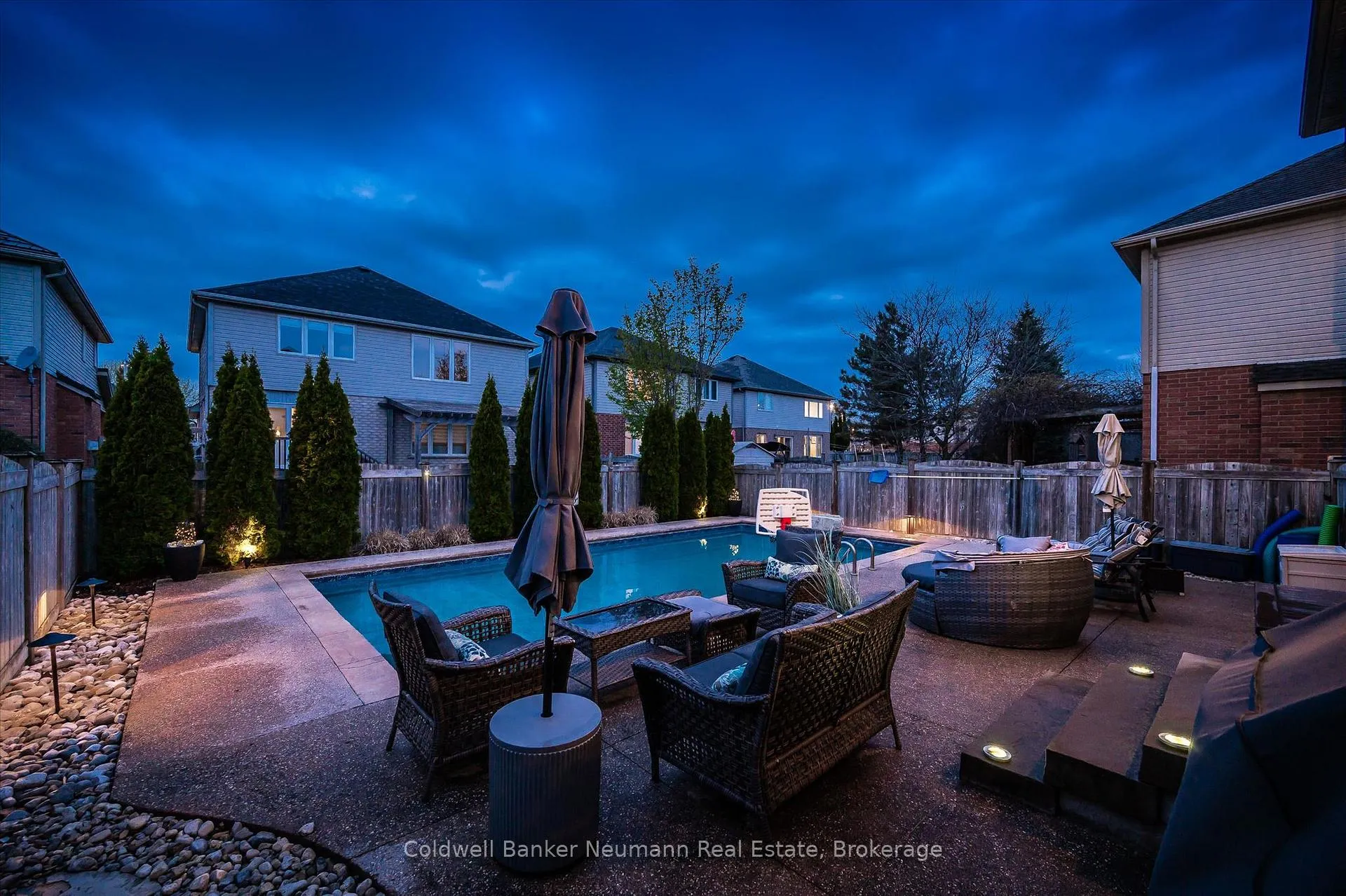 Photo 40 of 68 Grey Oak Drive, Guelph, Pineridge/Westminster Woods — HOMEH