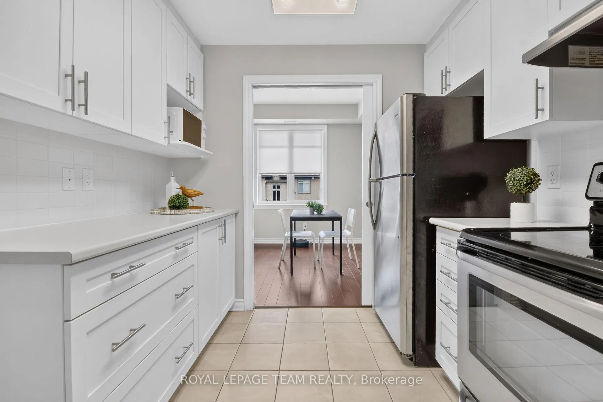 Photo 19 of Unit H, 1013 Beryl Private, Ottawa, Riverside South/Gloucester Glen — HOMEH