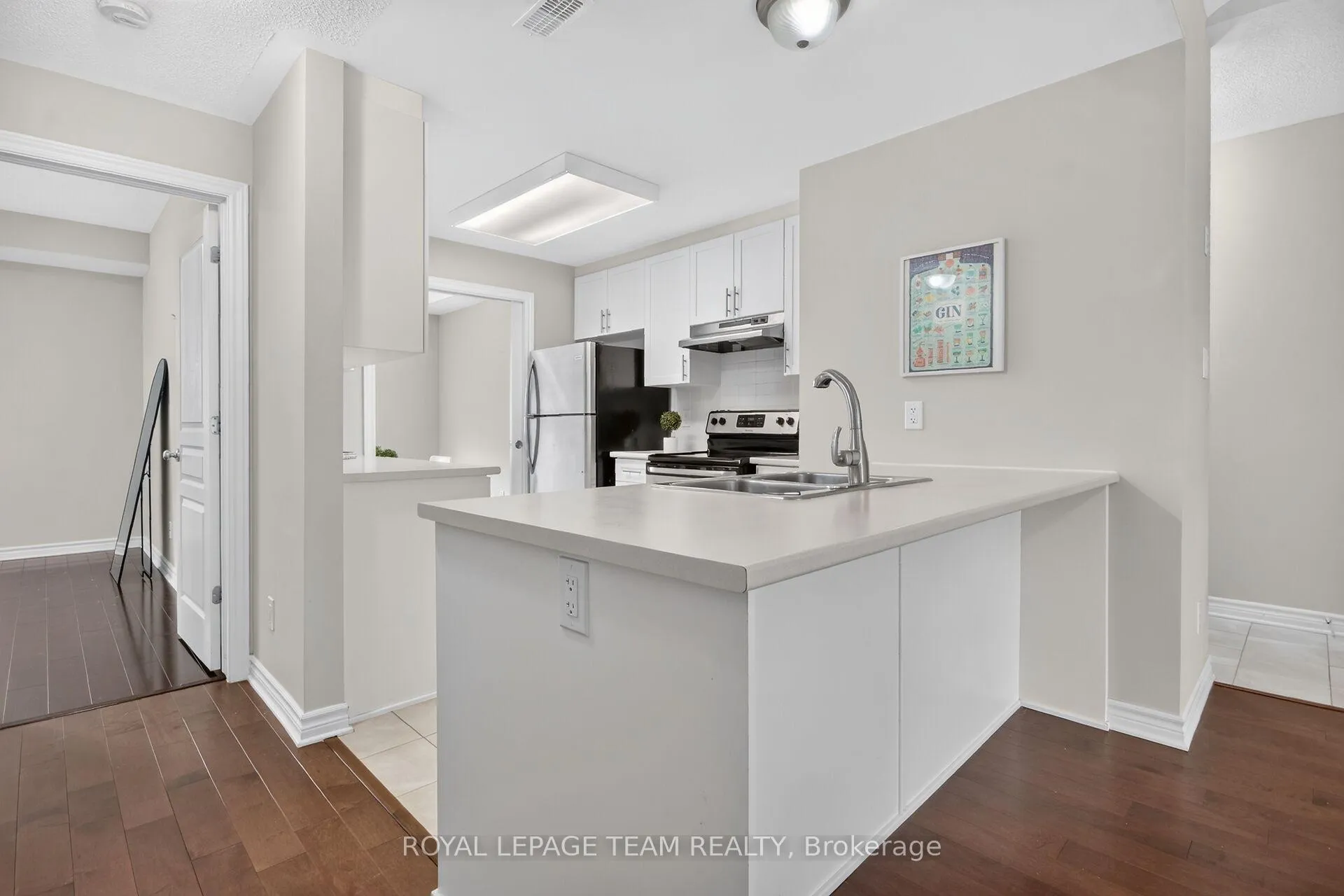 Photo 25 of Unit H, 1013 Beryl Private, Ottawa, Riverside South/Gloucester Glen — HOMEH