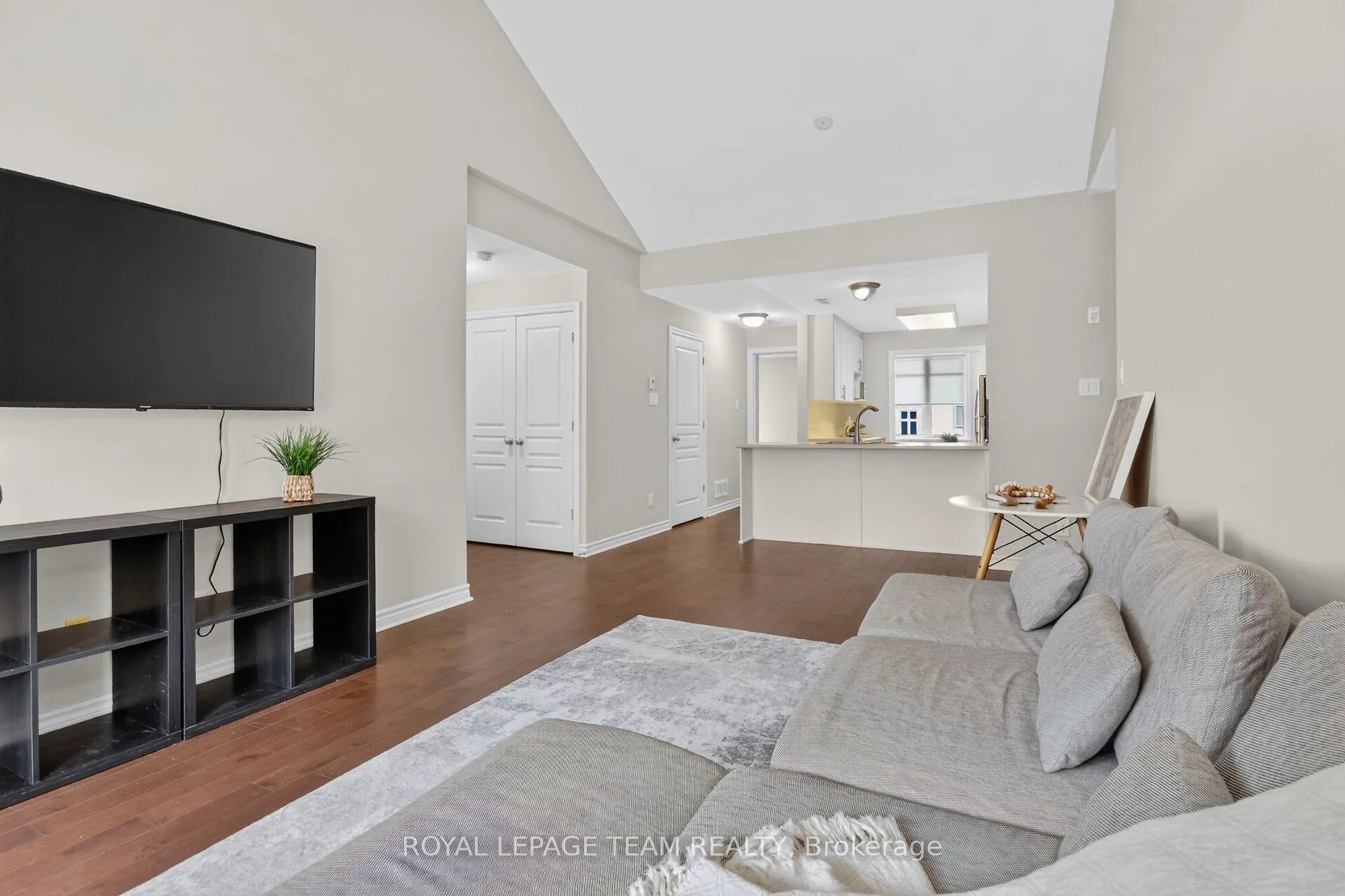 Photo 39 of Unit H, 1013 Beryl Private, Ottawa, Riverside South/Gloucester Glen — HOMEH