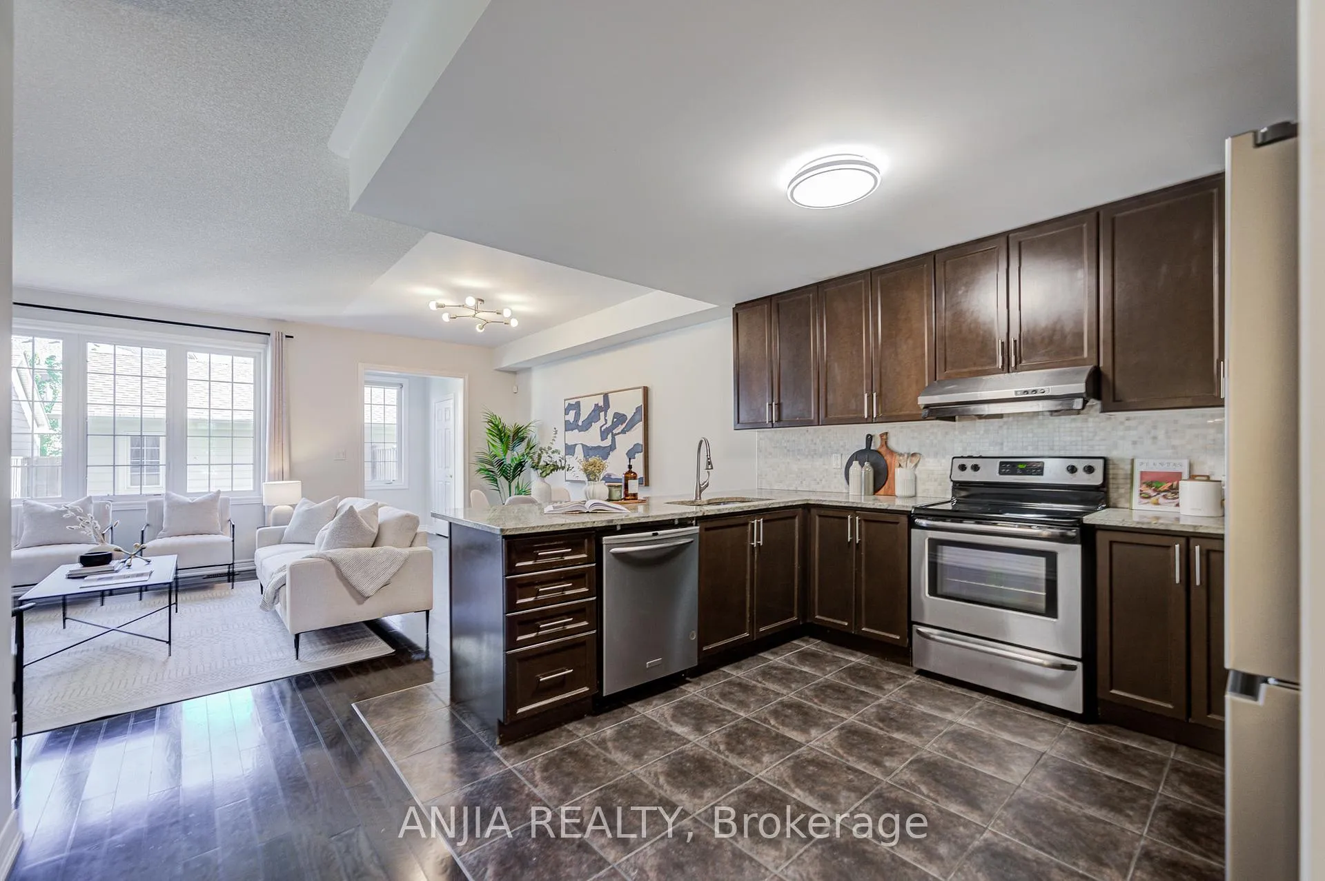 Photo 9 of 110 Betty Roman Boulevard, Markham, Cathedraltown — HOMEH