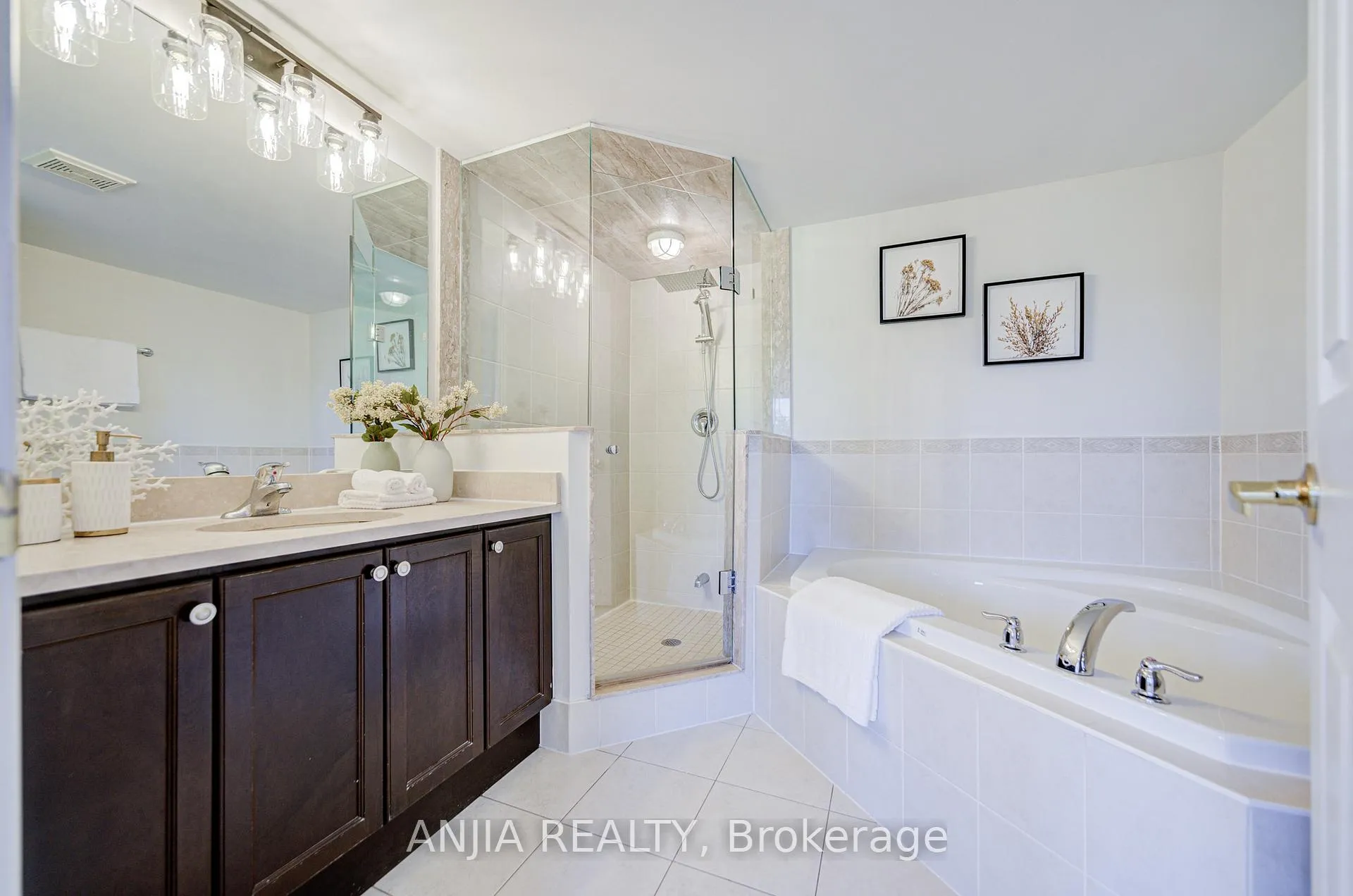 Photo 23 of 110 Betty Roman Boulevard, Markham, Cathedraltown — HOMEH