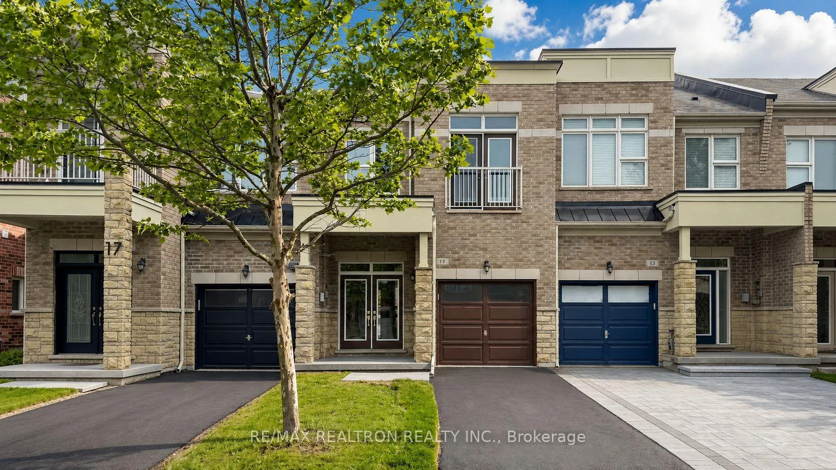 Photo 1 of 15 Black Locust Drive, Markham, Greensborough — HOMEH