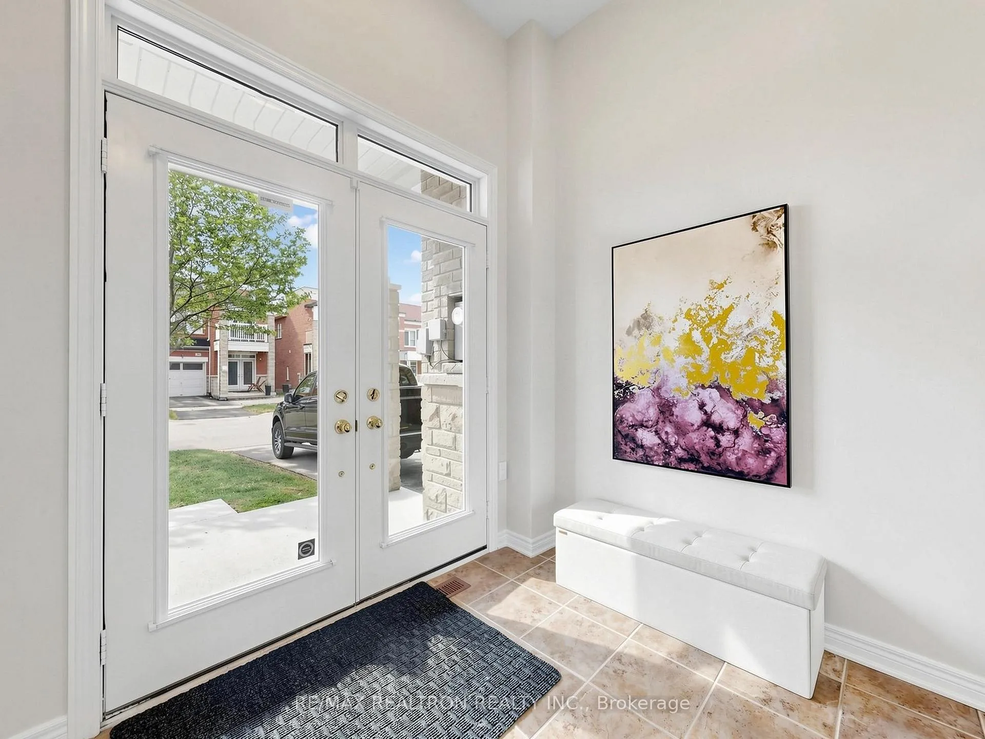 Photo 4 of 15 Black Locust Drive, Markham, Greensborough — HOMEH