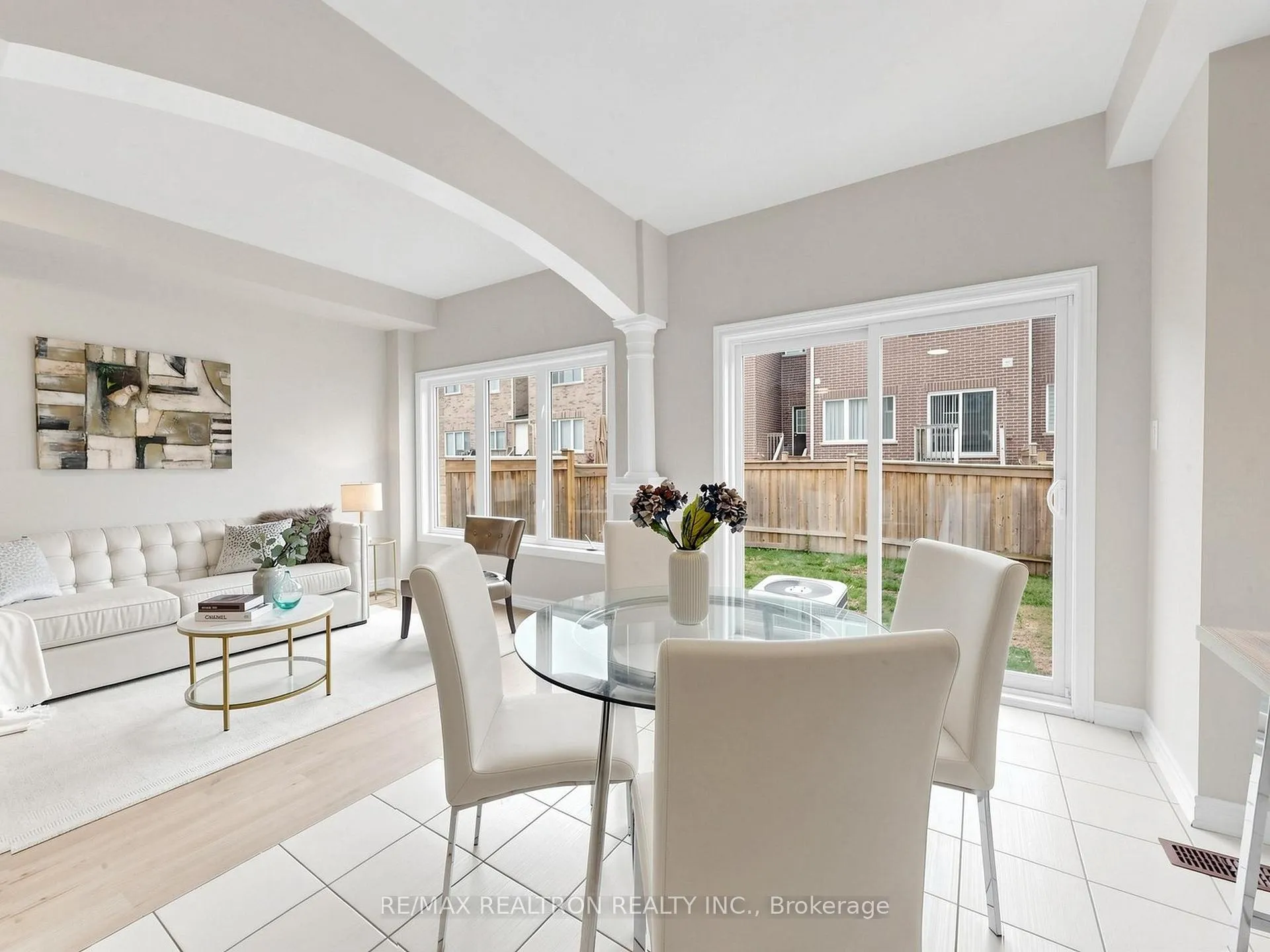 Photo 18 of 15 Black Locust Drive, Markham, Greensborough — HOMEH