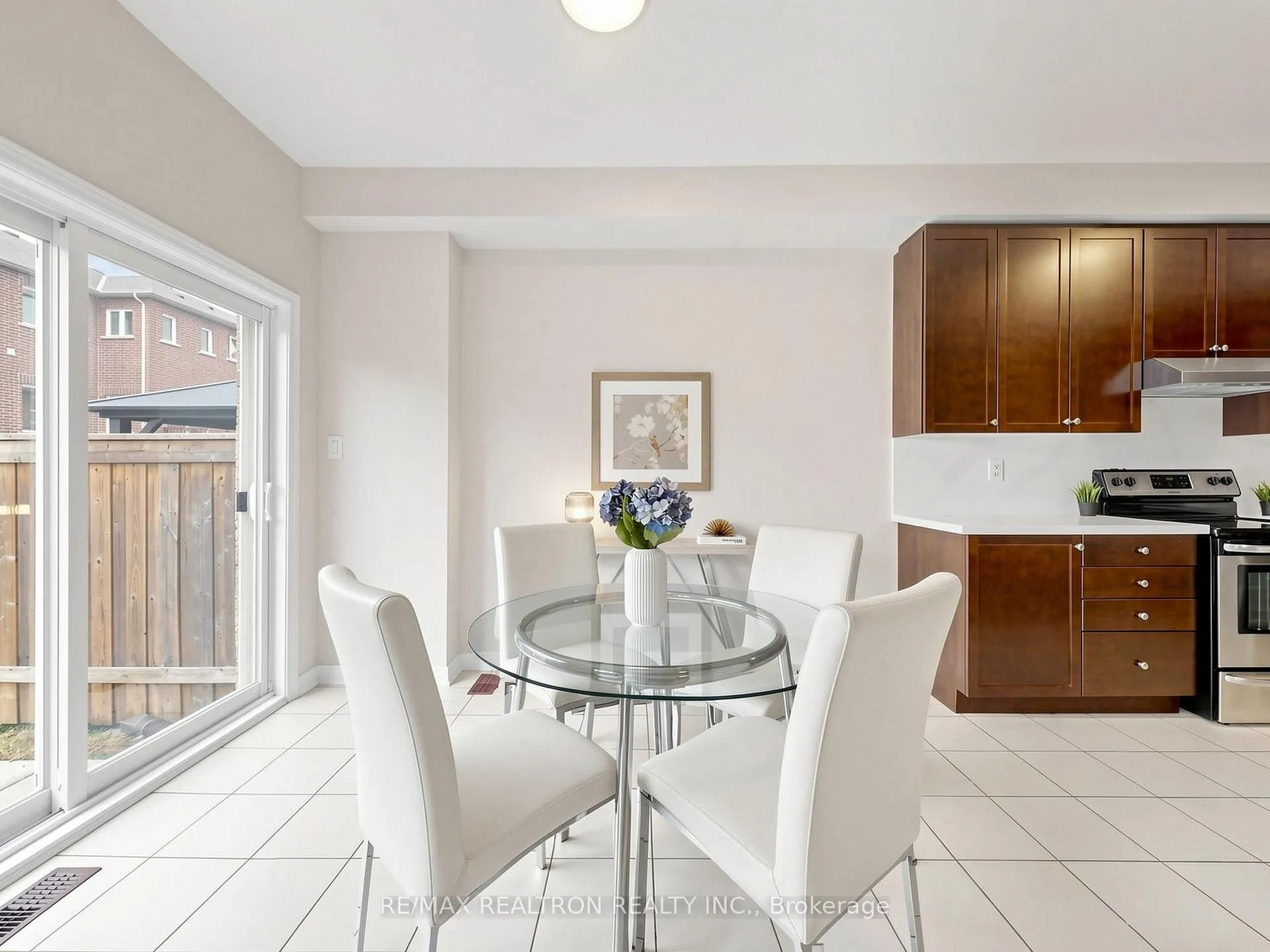 Photo 19 of 15 Black Locust Drive, Markham, Greensborough — HOMEH