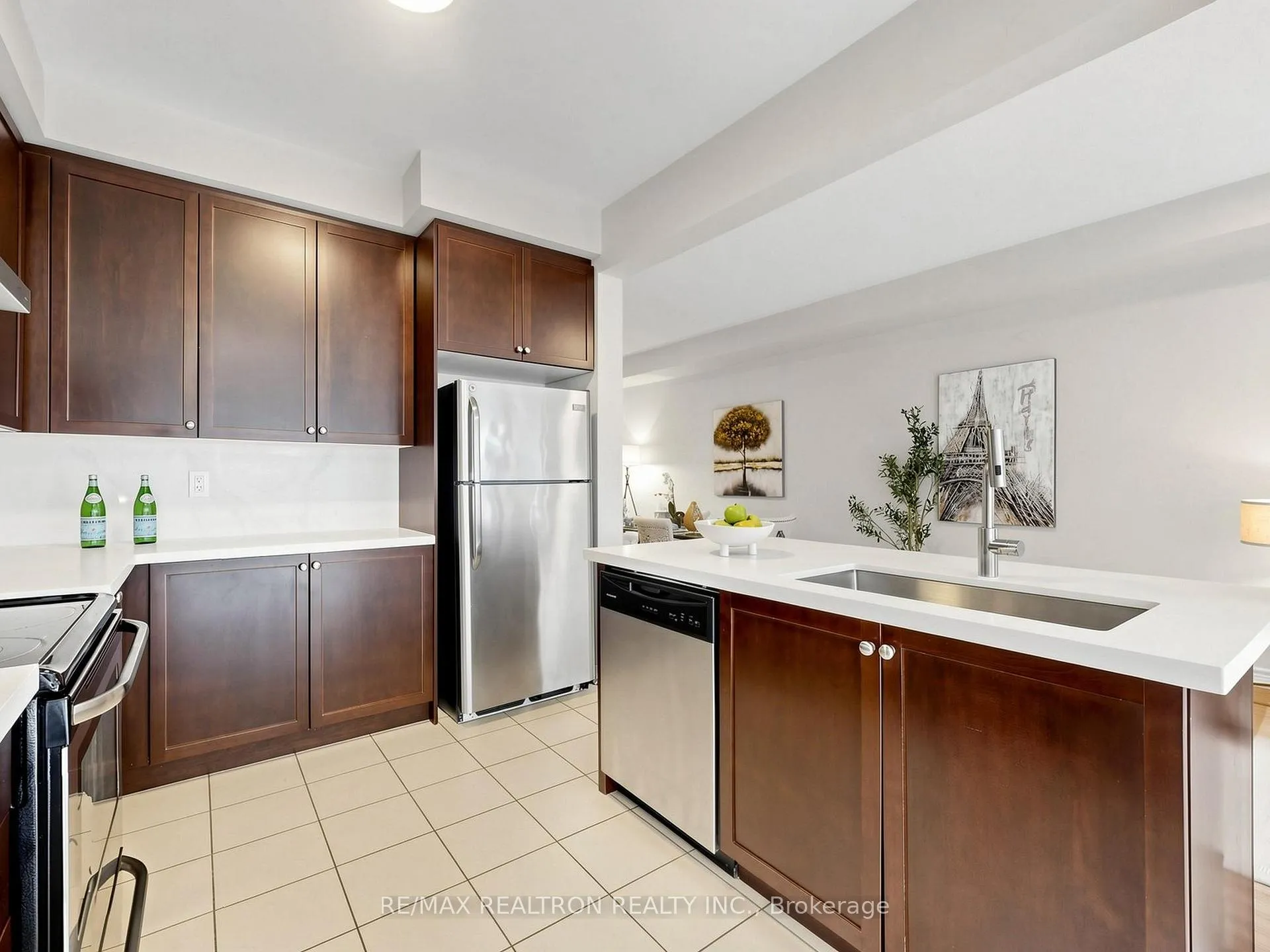 Photo 24 of 15 Black Locust Drive, Markham, Greensborough — HOMEH