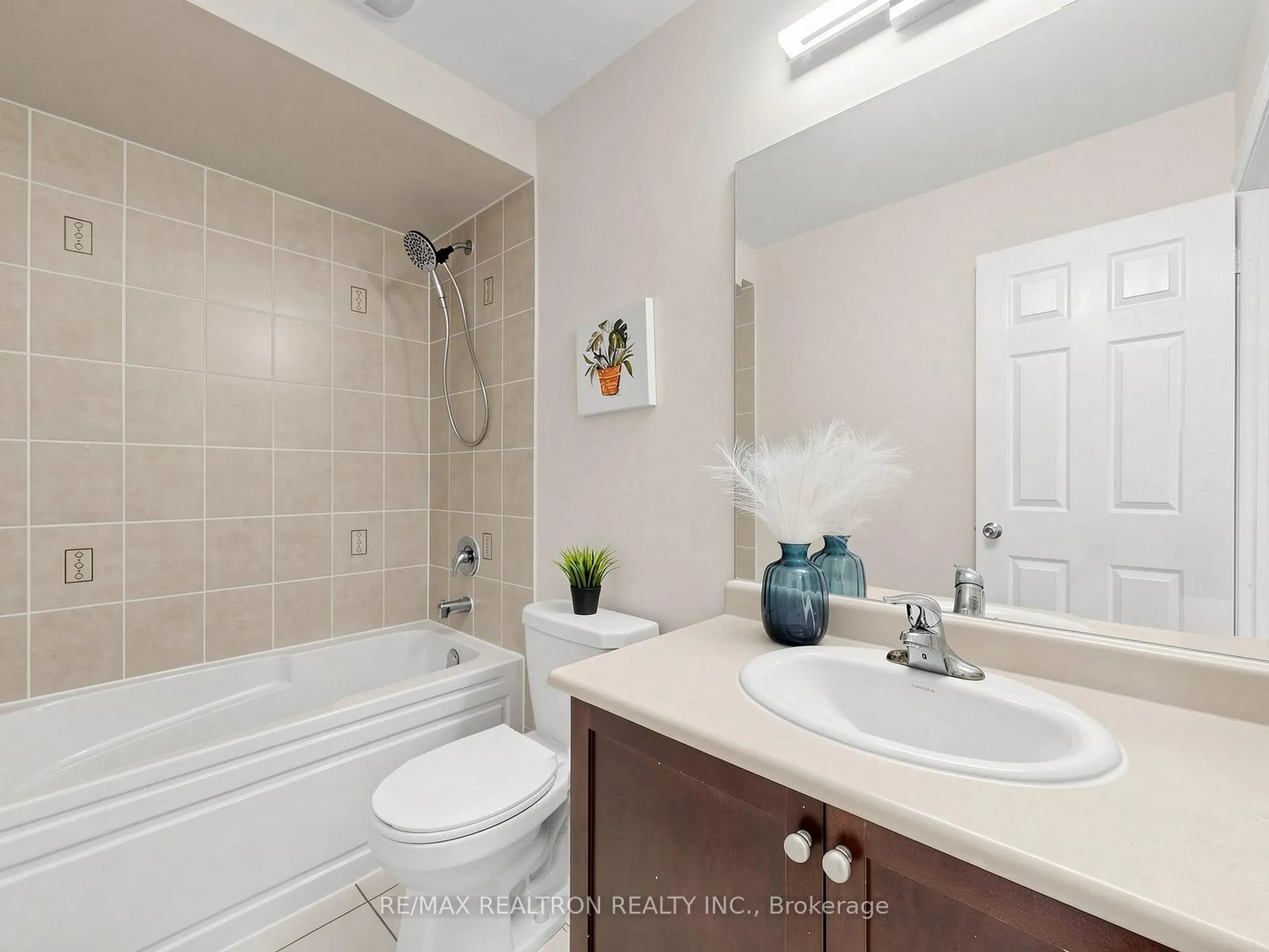 Photo 41 of 15 Black Locust Drive, Markham, Greensborough — HOMEH