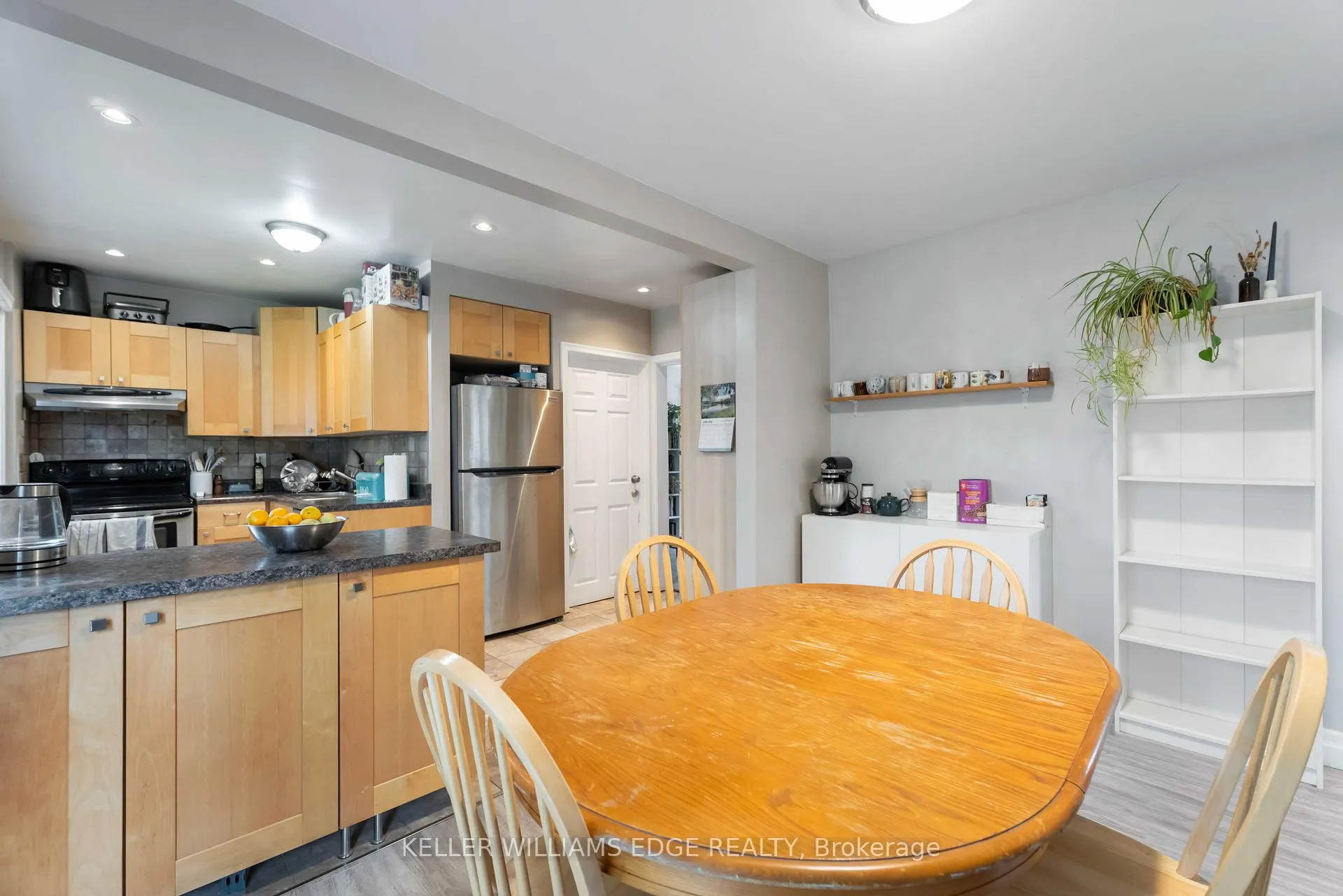Photo 15 of 21 Sheridan Lane, Hamilton, Ainslie Wood — HOMEH