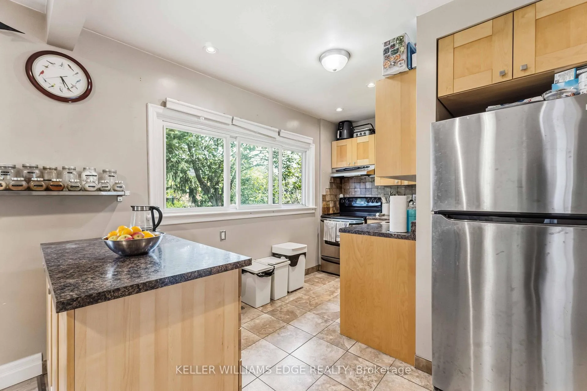 Photo 18 of 21 Sheridan Lane, Hamilton, Ainslie Wood — HOMEH