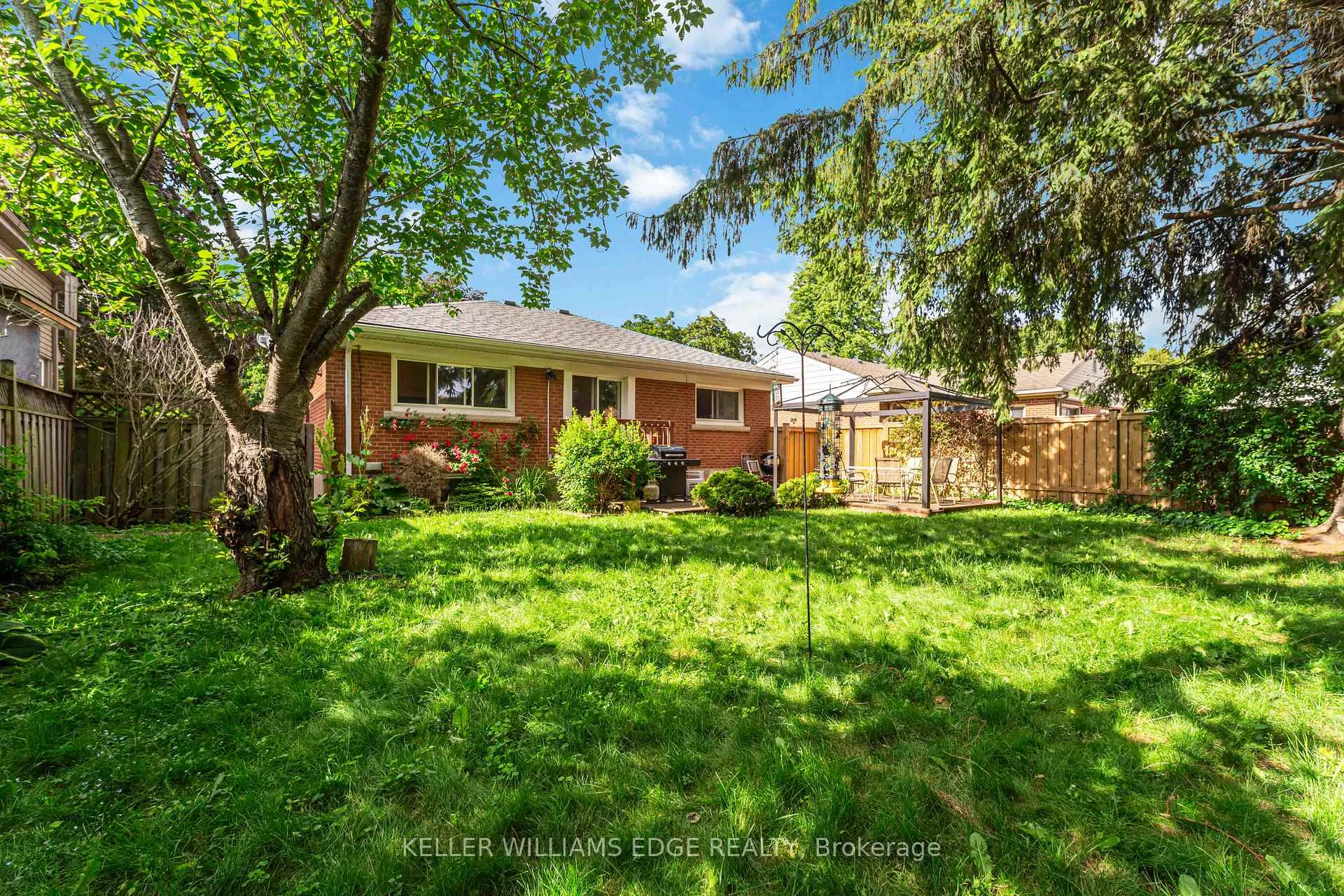 Photo 32 of 21 Sheridan Lane, Hamilton, Ainslie Wood — HOMEH