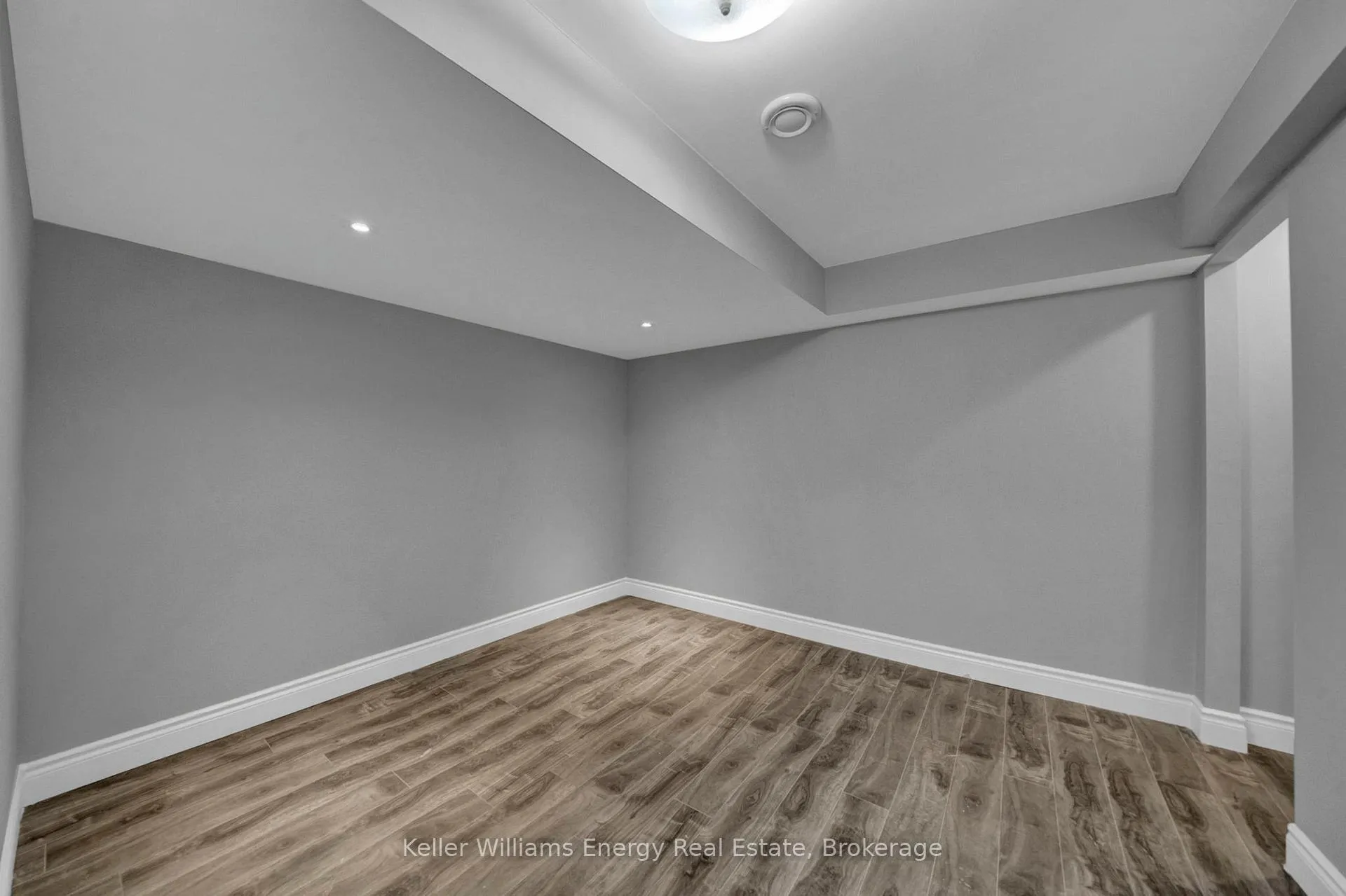 Photo 25 of Unit Lower, 1137 Norman Crescent, Oshawa, Donevan — HOMEH