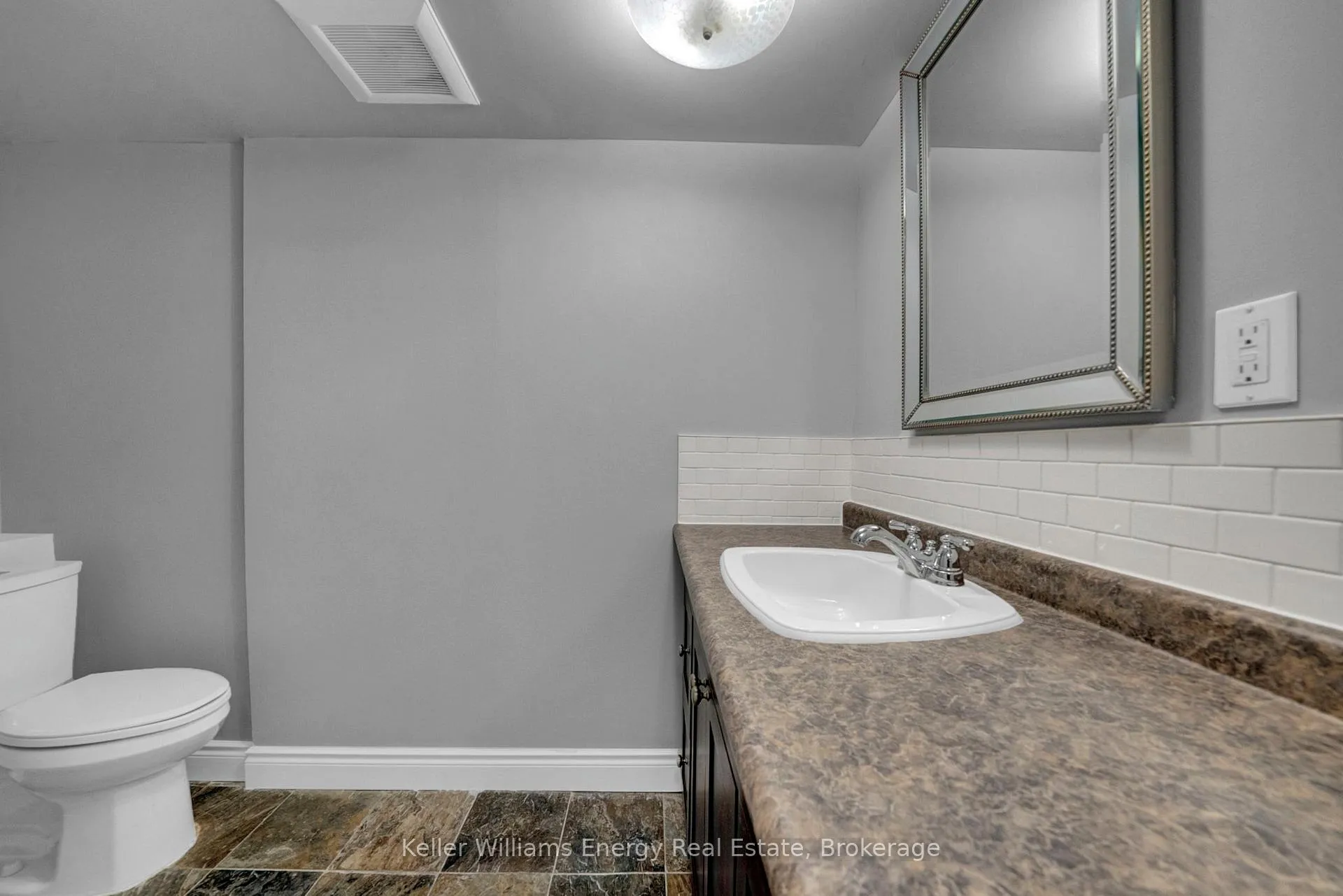 Photo 33 of Unit Lower, 1137 Norman Crescent, Oshawa, Donevan — HOMEH