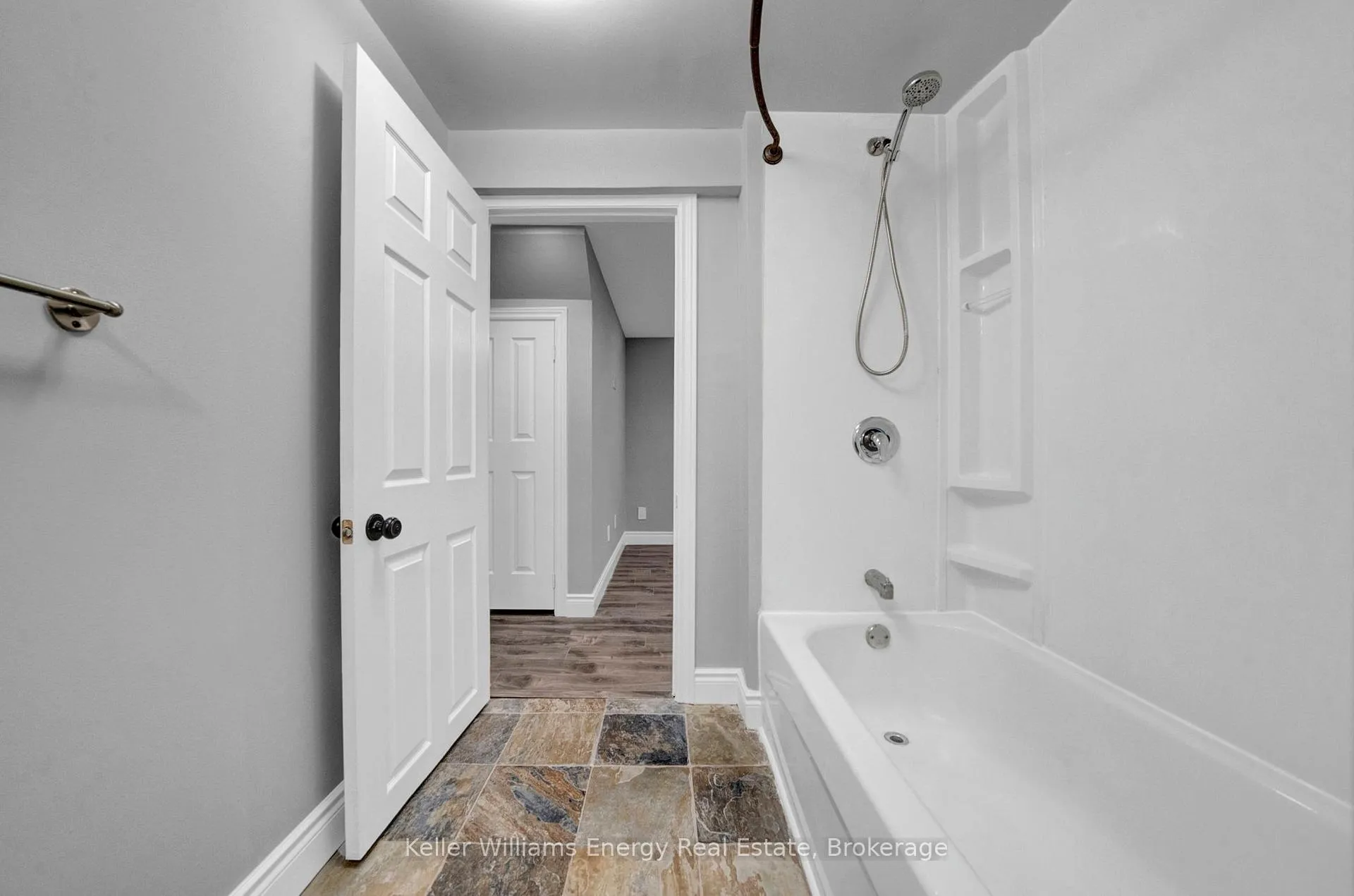 Photo 35 of Unit Lower, 1137 Norman Crescent, Oshawa, Donevan — HOMEH