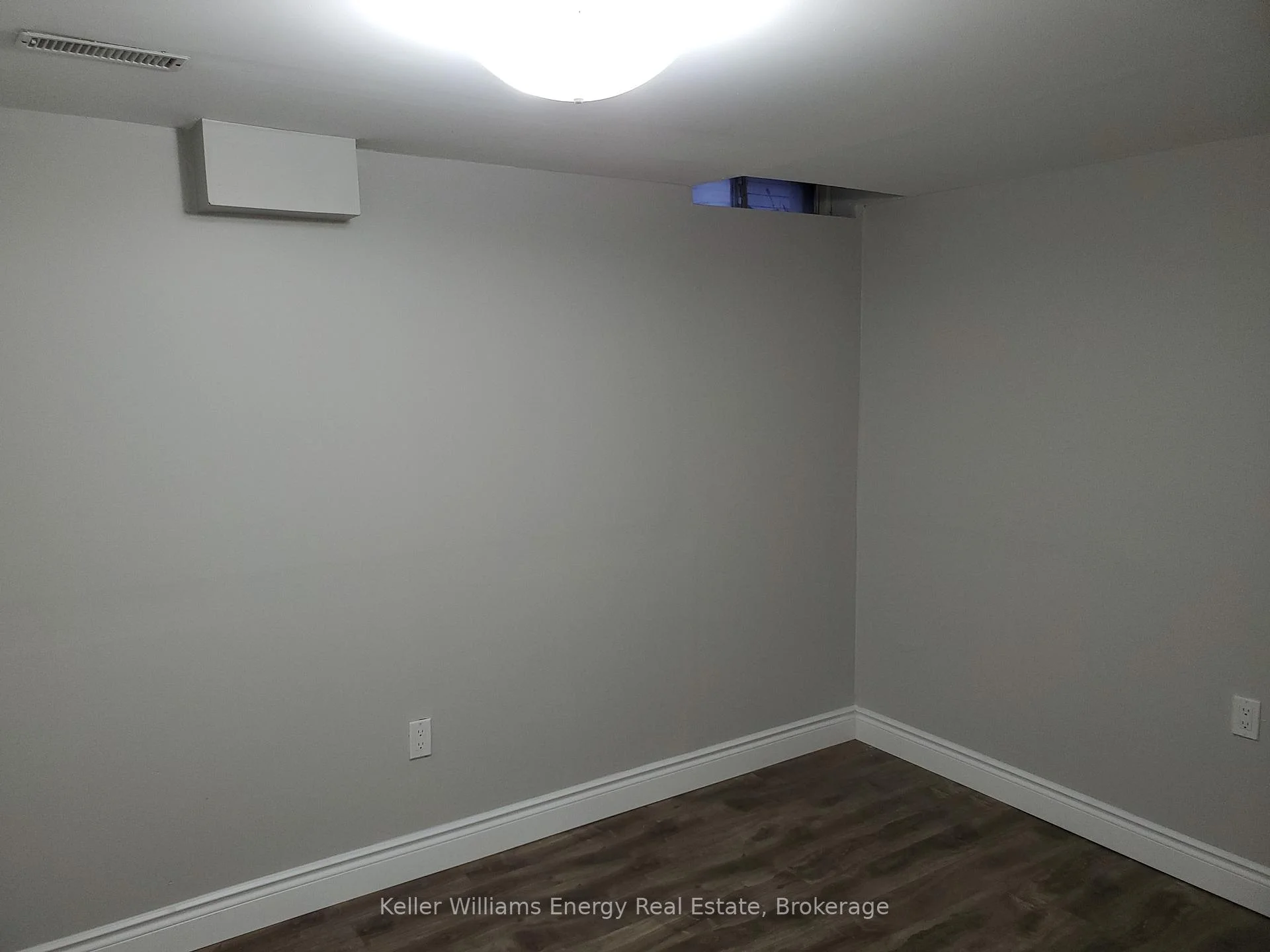 Photo 4 of Unit Lower, 1137 Norman Crescent, Oshawa, Donevan — HOMEH