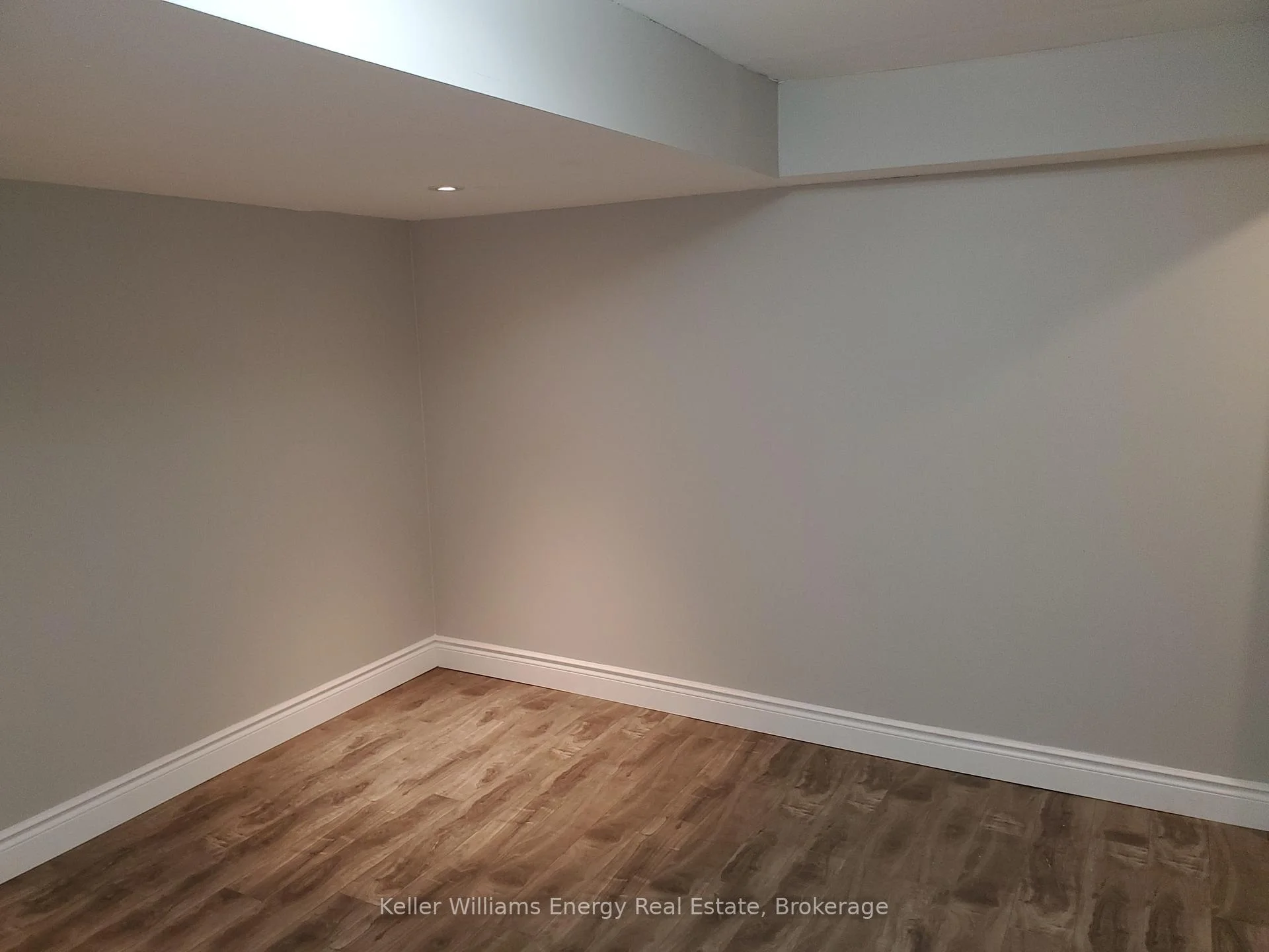 Photo 12 of Unit Lower, 1137 Norman Crescent, Oshawa, Donevan — HOMEH
