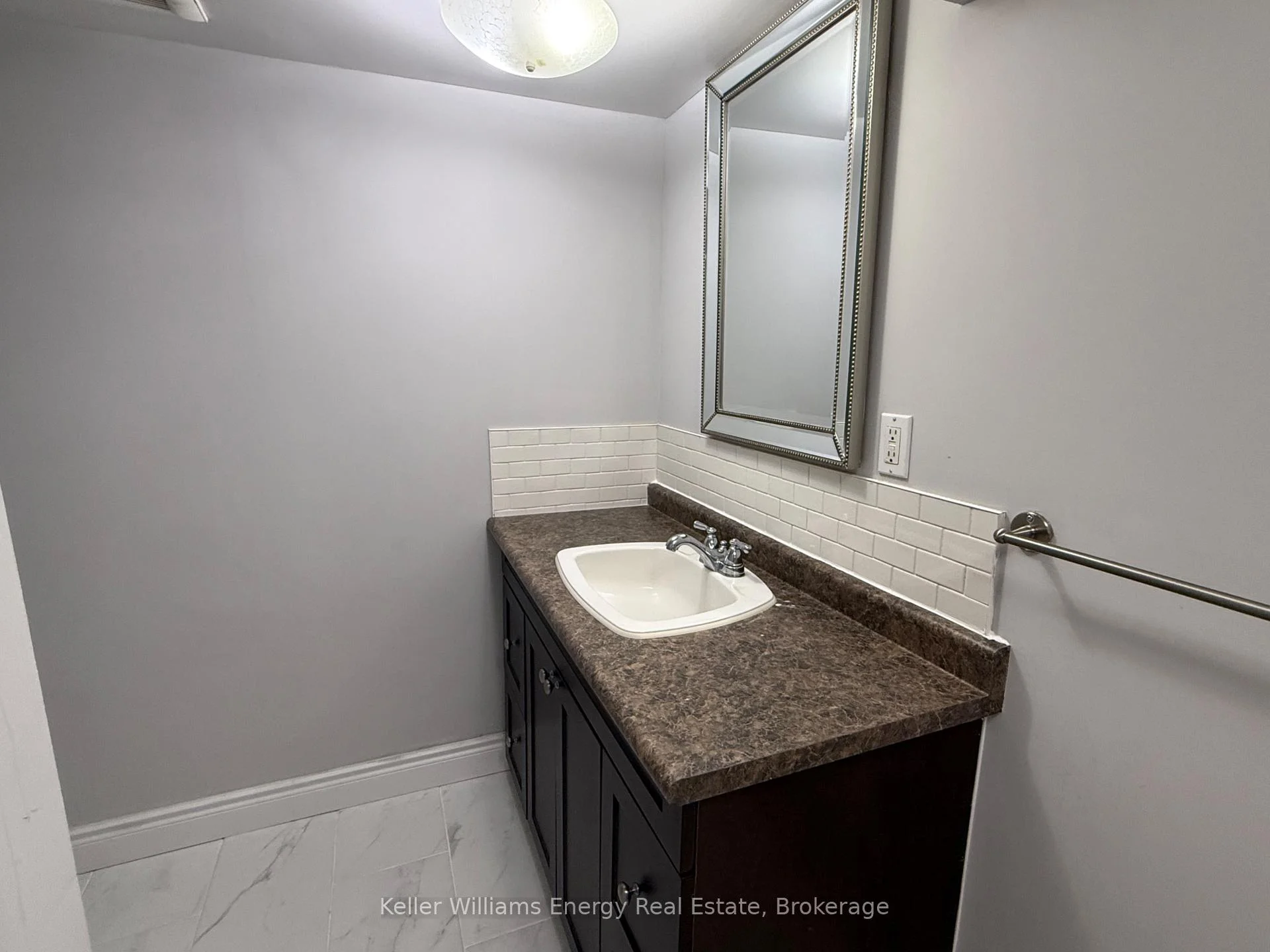 Photo 47 of Unit Lower, 1137 Norman Crescent, Oshawa, Donevan — HOMEH