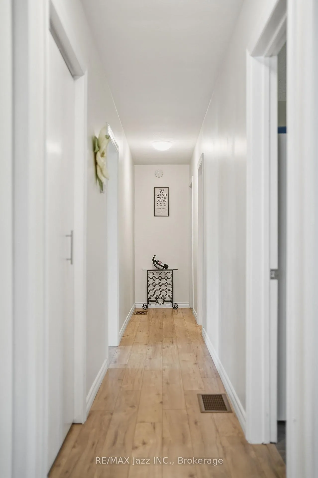 Photo 10 of 392 Townsend Road, Belleville, Thurlow Ward — HOMEH