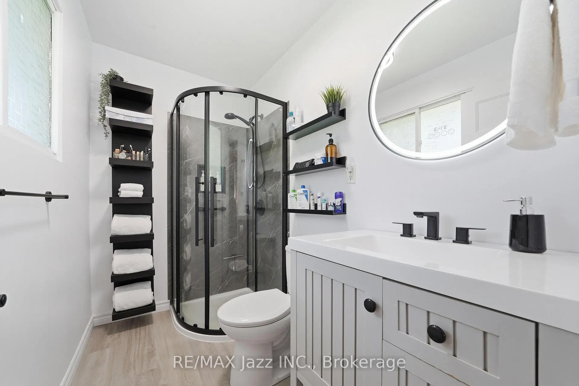 Photo 13 of 392 Townsend Road, Belleville, Thurlow Ward — HOMEH