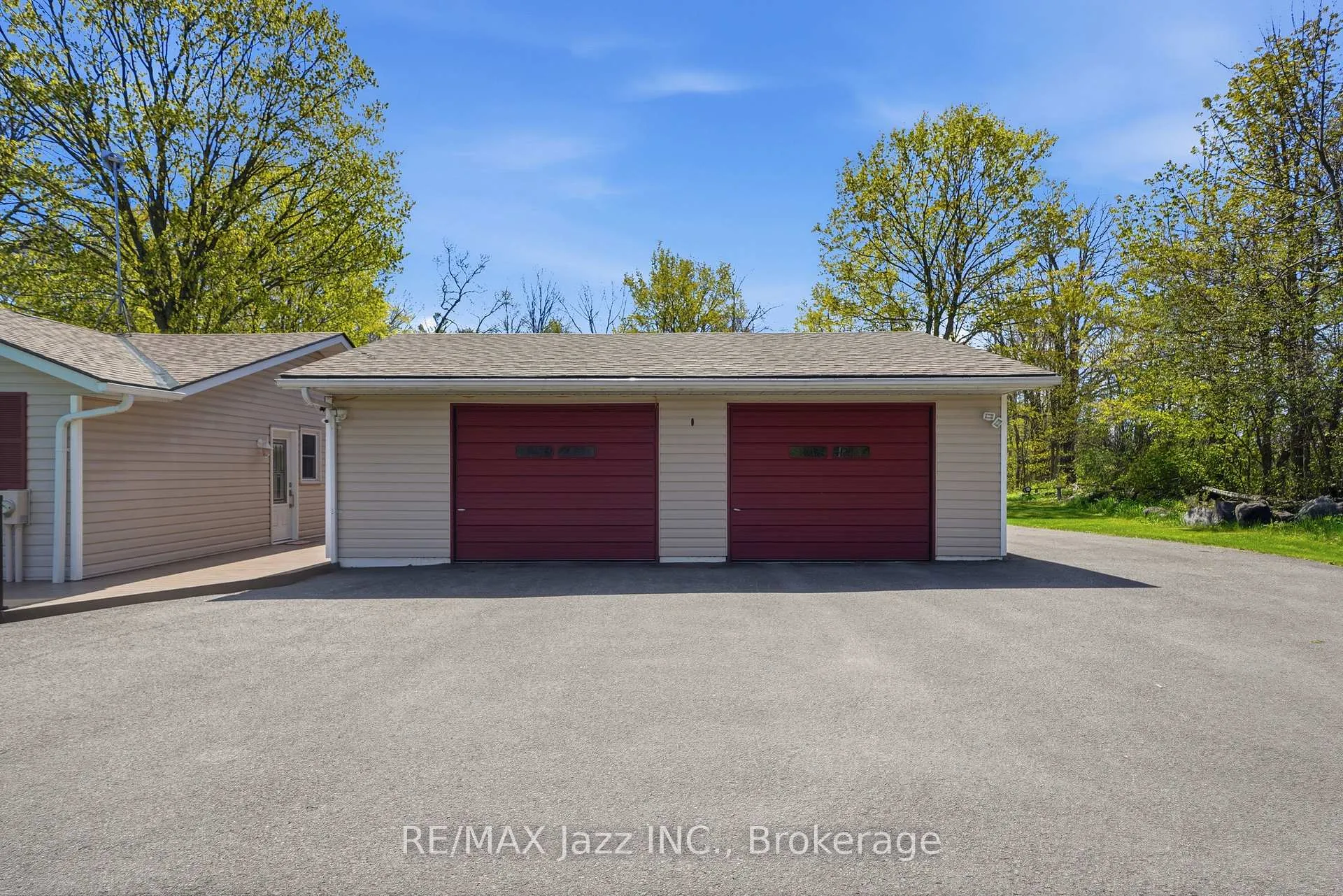 Photo 27 of 392 Townsend Road, Belleville, Thurlow Ward — HOMEH