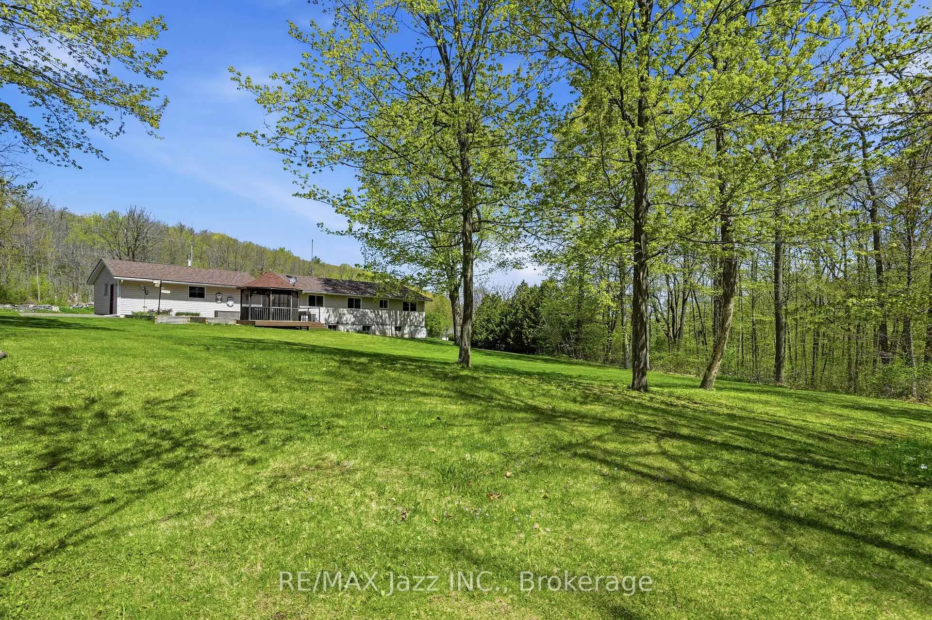 Photo 33 of 392 Townsend Road, Belleville, Thurlow Ward — HOMEH