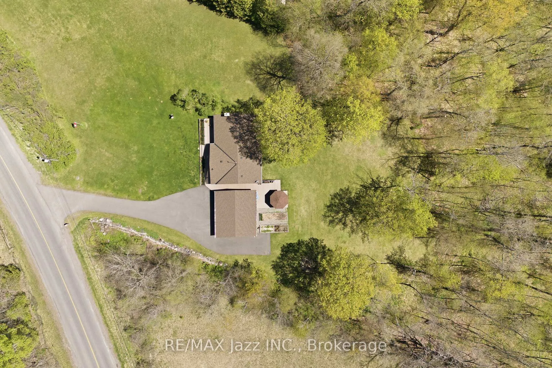Photo 34 of 392 Townsend Road, Belleville, Thurlow Ward — HOMEH