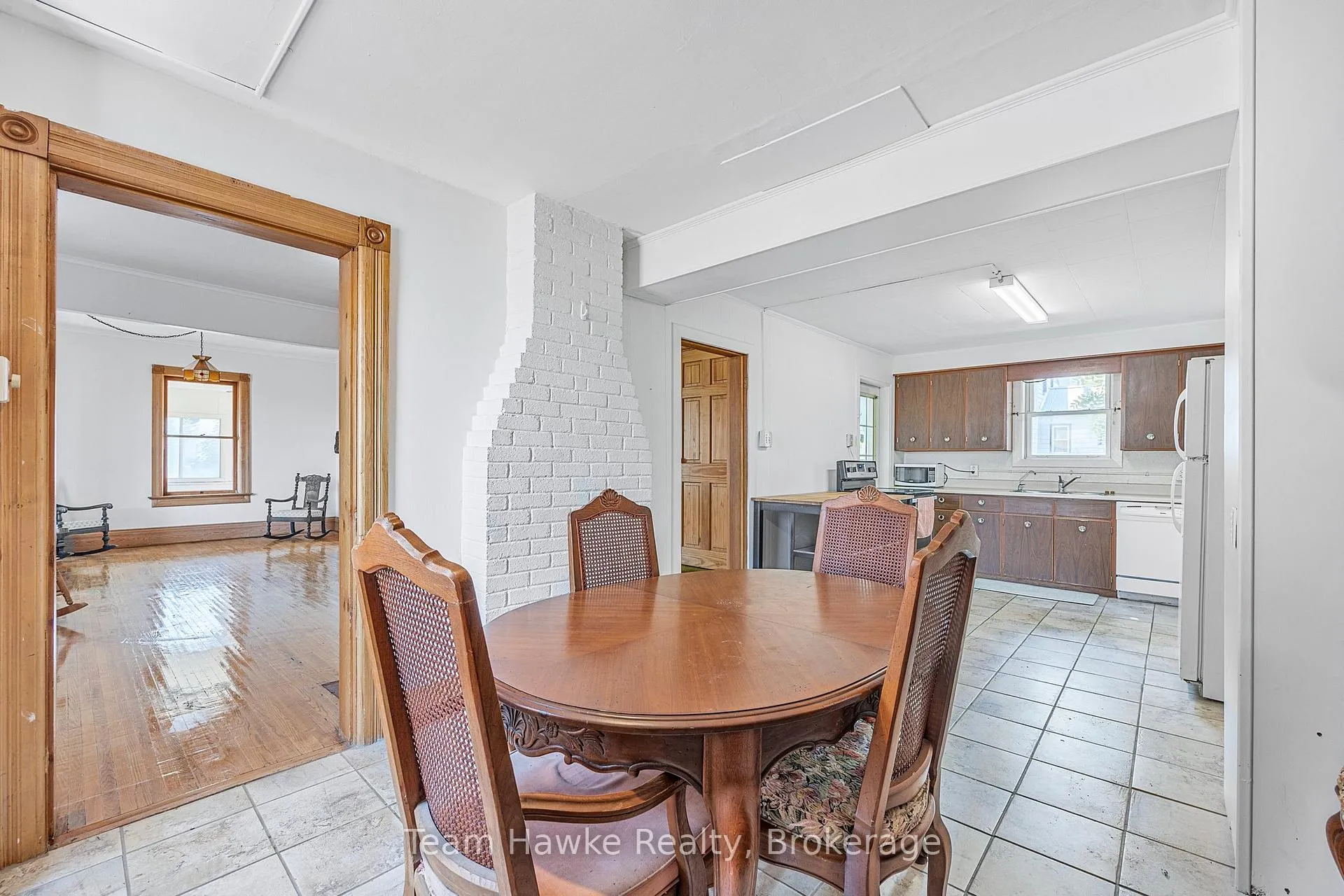 Photo 18 of 344 Midland Avenue, Midland — HOMEH