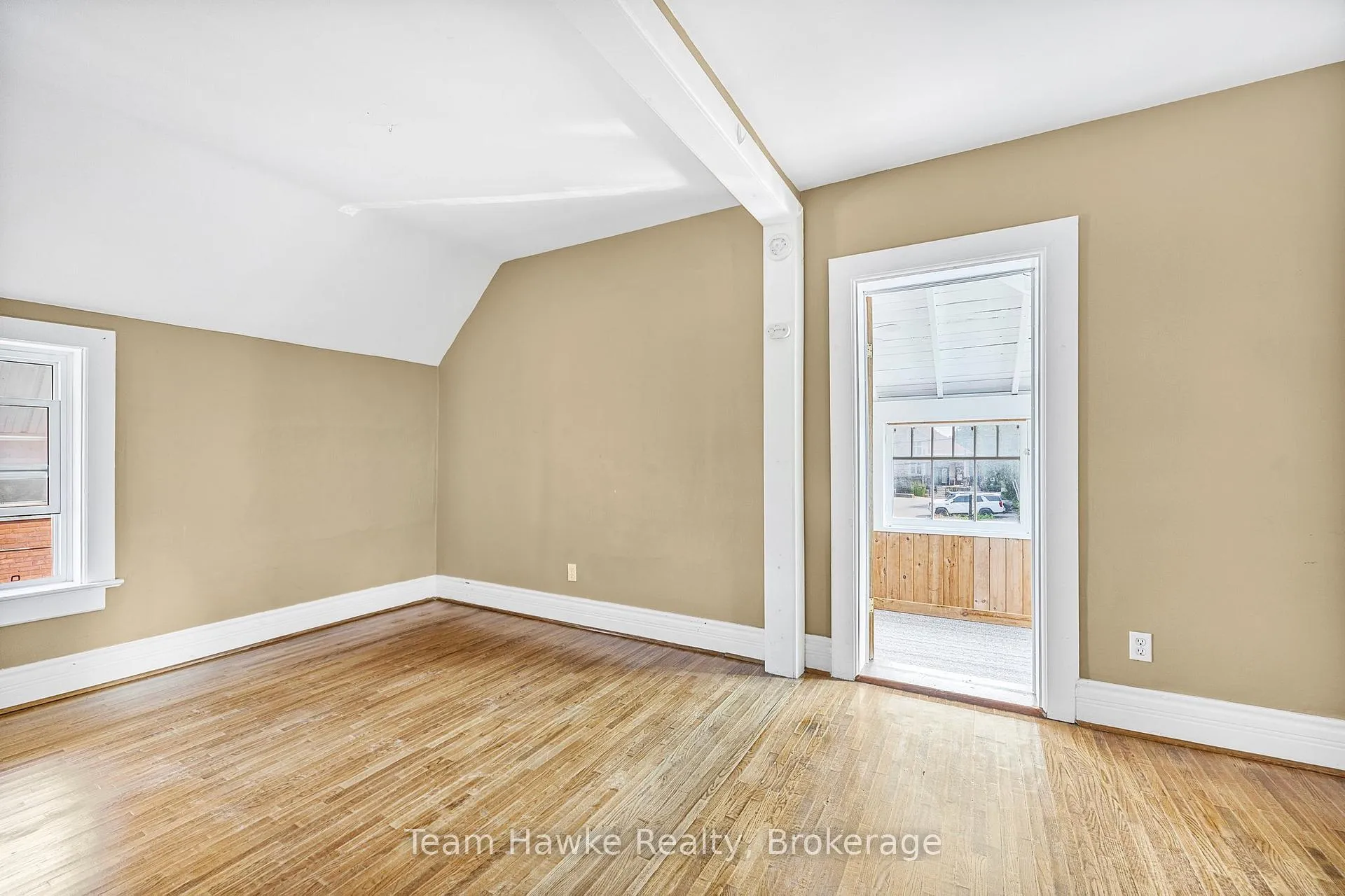 Photo 26 of 344 Midland Avenue, Midland — HOMEH