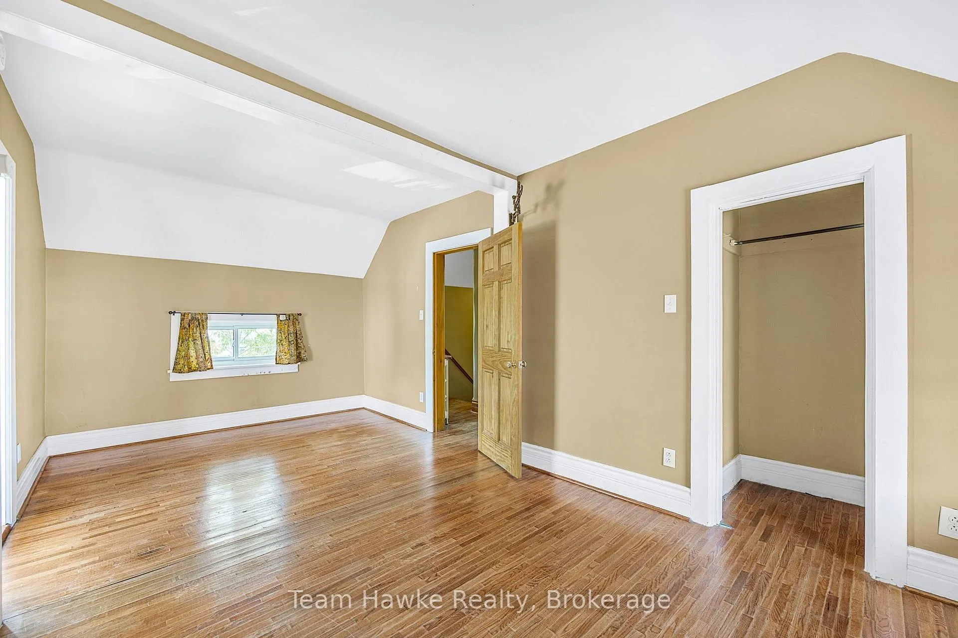 Photo 29 of 344 Midland Avenue, Midland — HOMEH