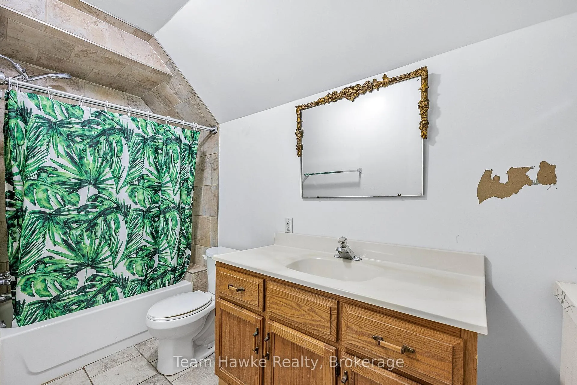 Photo 32 of 344 Midland Avenue, Midland — HOMEH