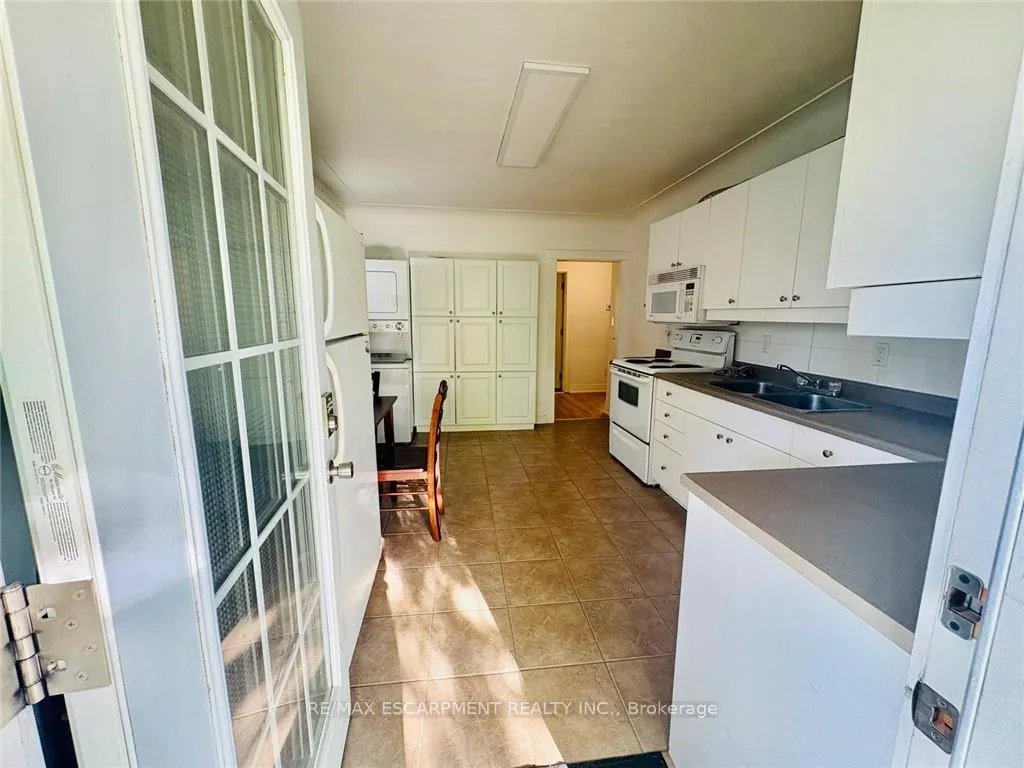Photo 5 of 131 Leland Street, Hamilton, Ainslie Wood — HOMEH