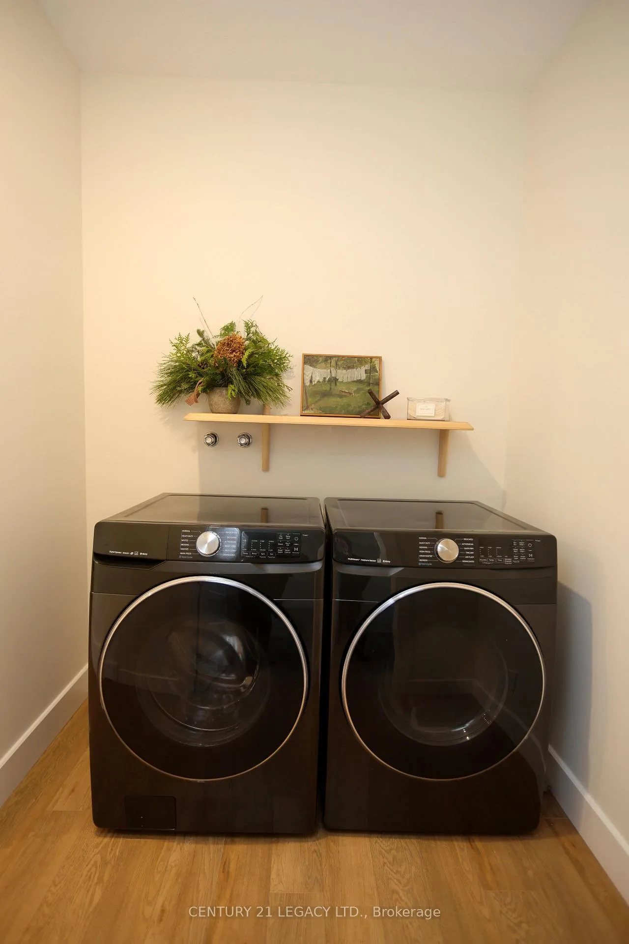 Photo 9 of 675 Winchester Avenue S, North Perth, Elma — HOMEH
