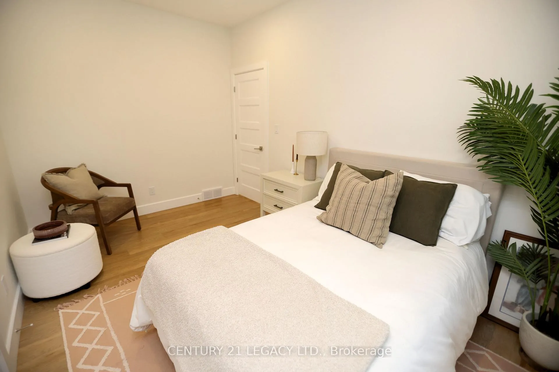 Photo 19 of 675 Winchester Avenue S, North Perth, Elma — HOMEH
