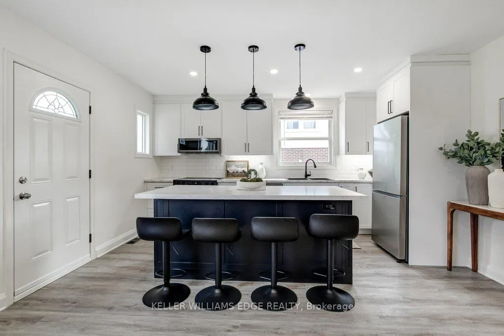 Photo 3 of 202 Erindale Avenue, Hamilton, Rosedale — HOMEH