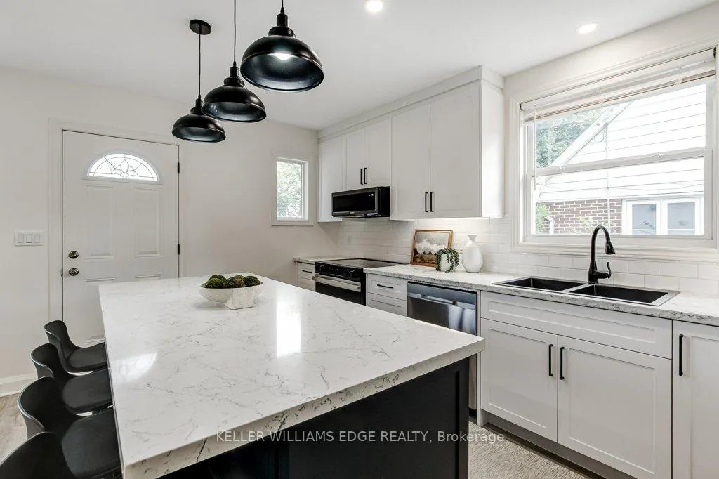 Photo 6 of 202 Erindale Avenue, Hamilton, Rosedale — HOMEH