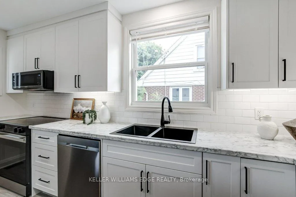 Photo 8 of 202 Erindale Avenue, Hamilton, Rosedale — HOMEH