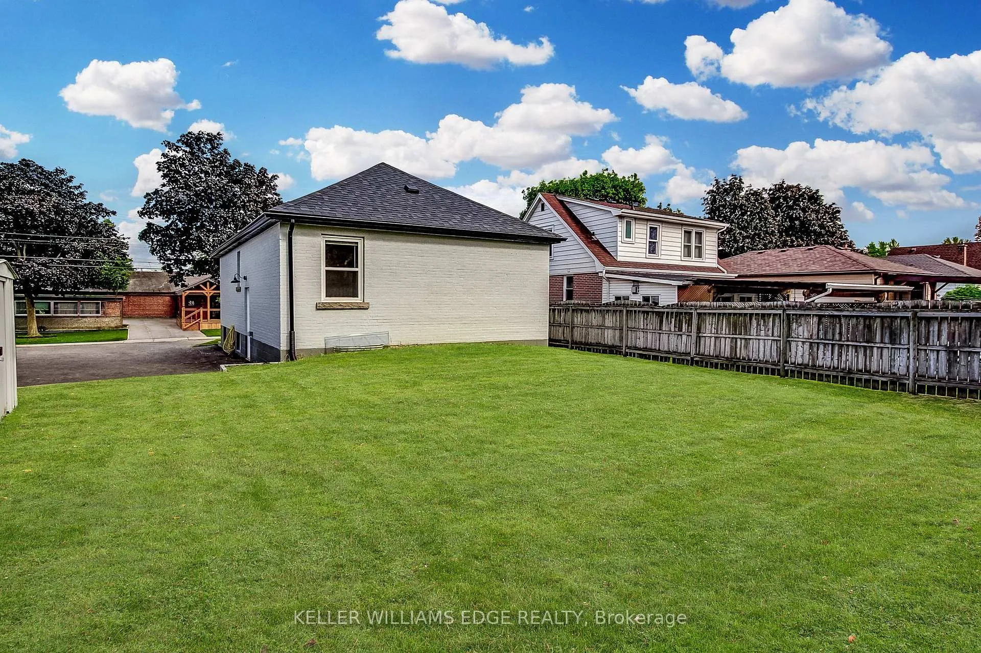 Photo 37 of 202 Erindale Avenue, Hamilton, Rosedale — HOMEH