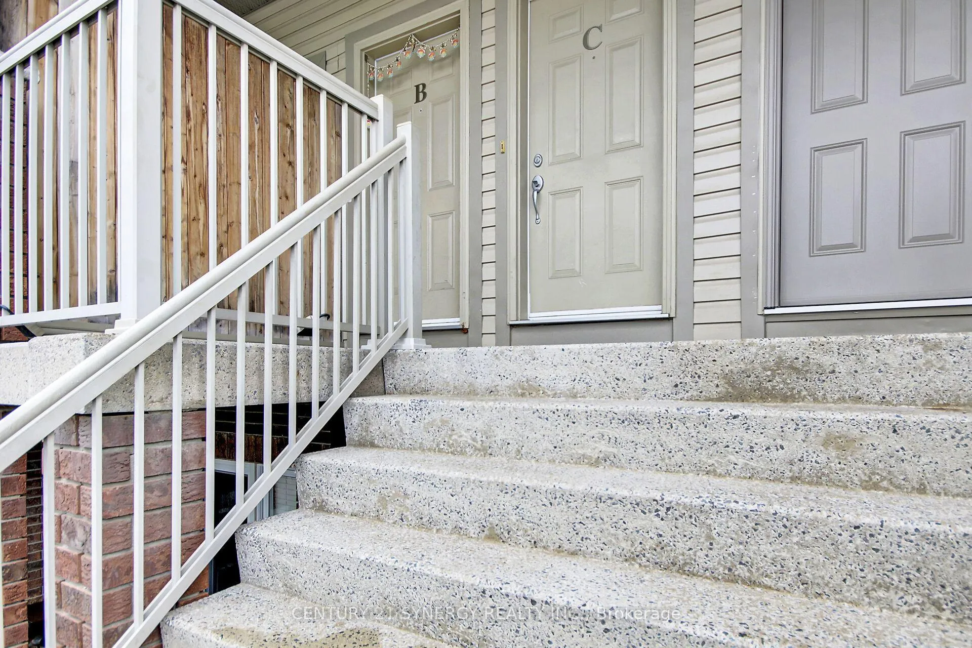 Photo 3 of Unit C, 145 Oldfield Street, Ottawa, Barrhaven East — HOMEH