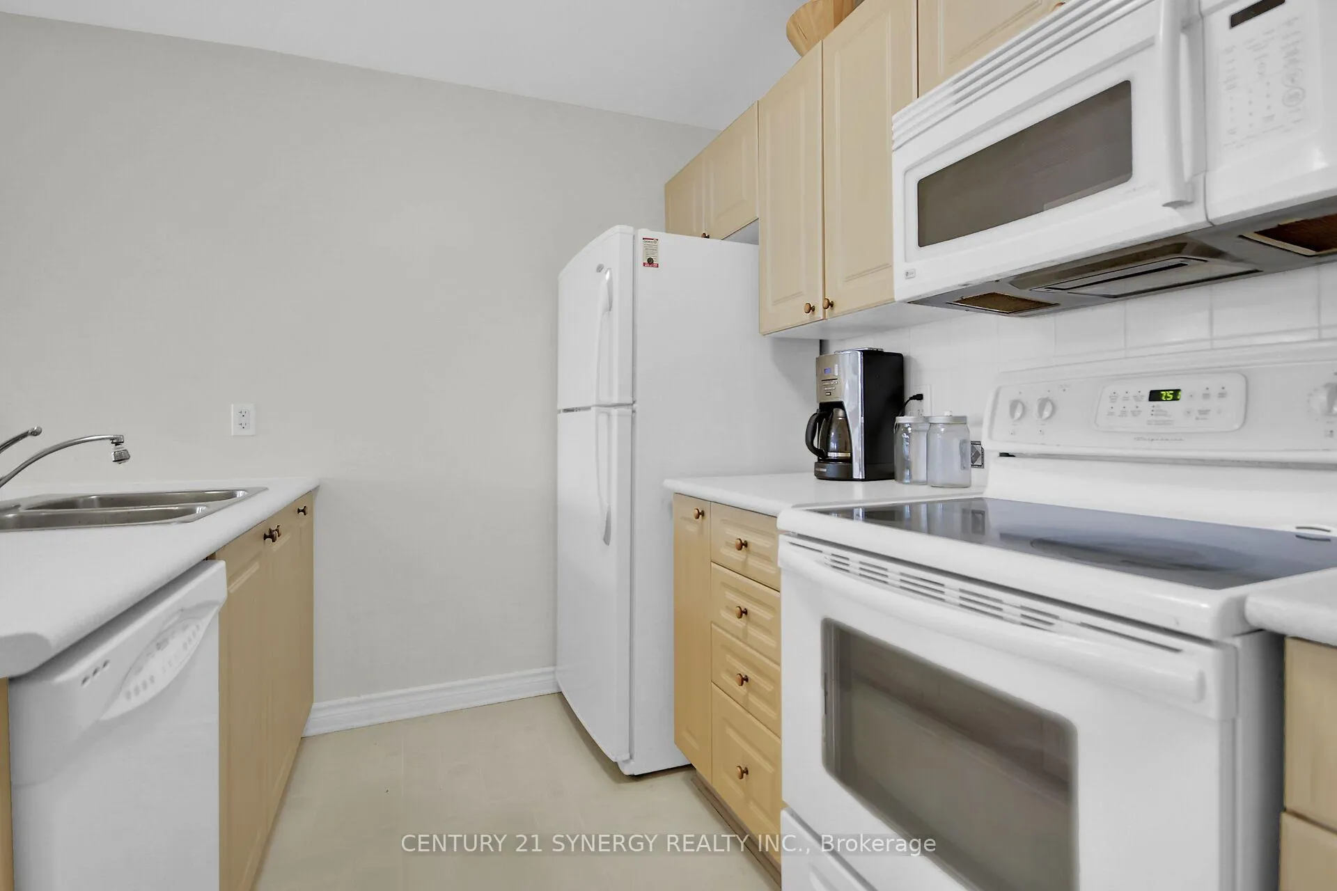 Photo 8 of Unit C, 145 Oldfield Street, Ottawa, Barrhaven East — HOMEH