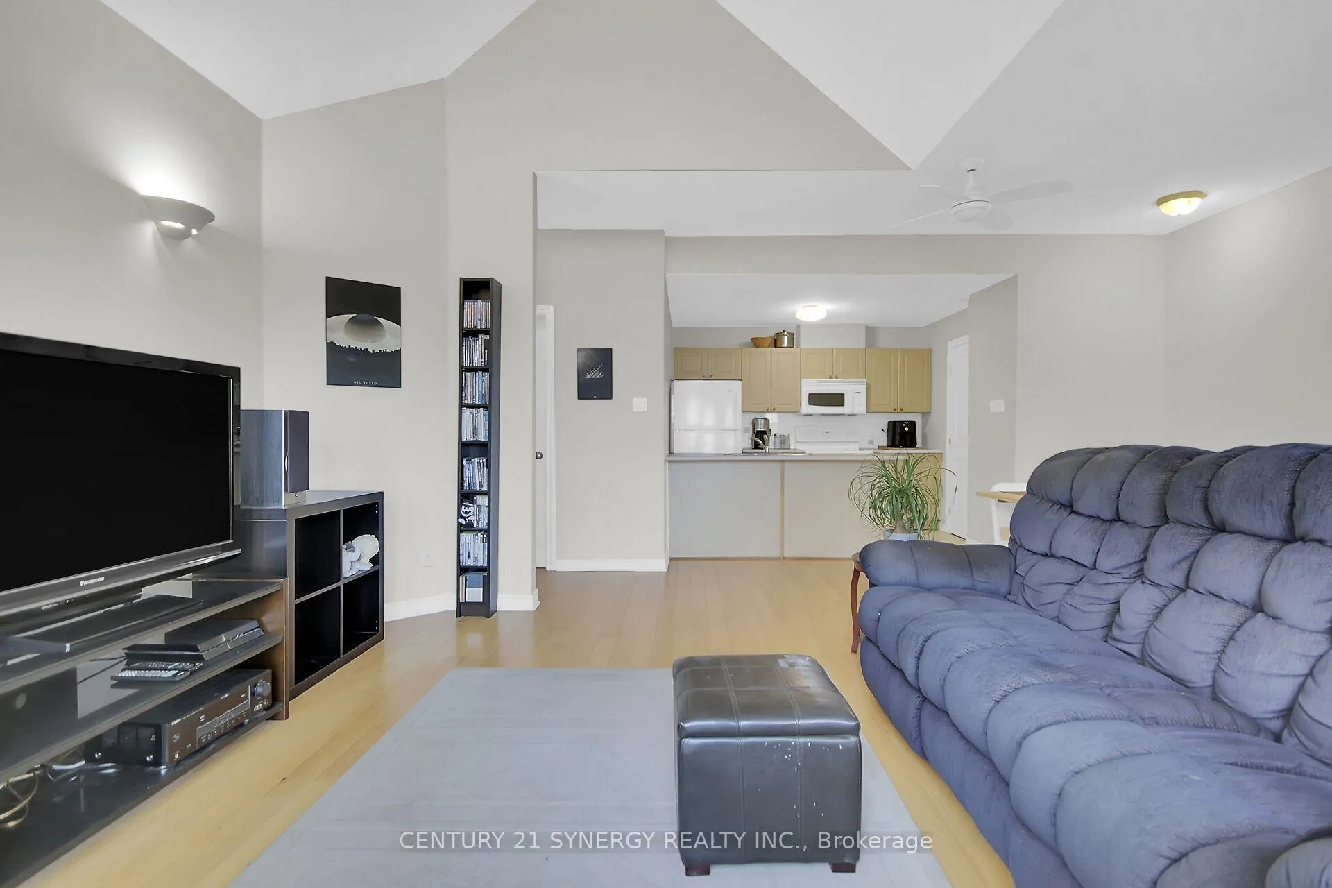 Photo 11 of Unit C, 145 Oldfield Street, Ottawa, Barrhaven East — HOMEH