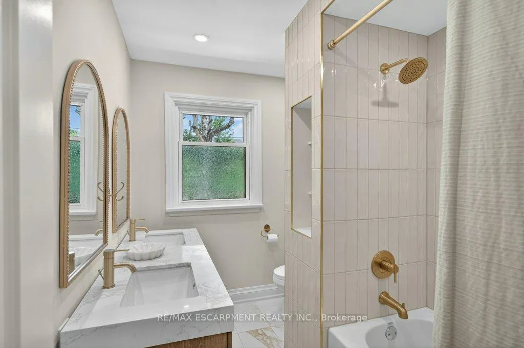 Photo 13 of 603 Cornick Drive, Burlington, Brant — HOMEH