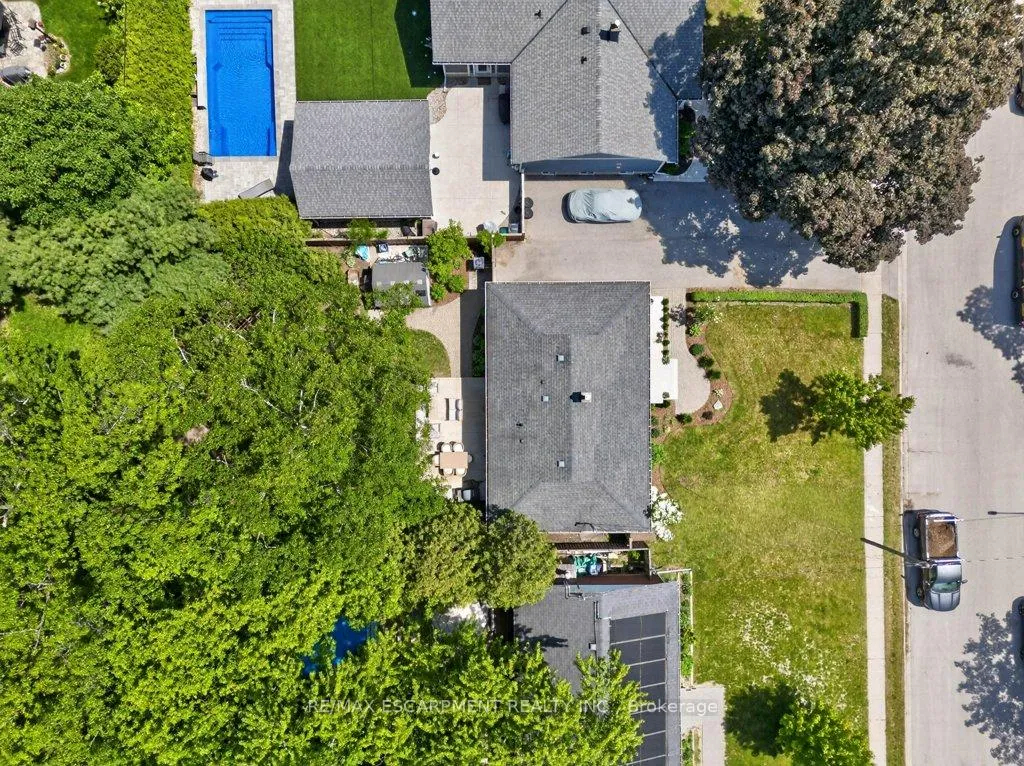 Photo 25 of 603 Cornick Drive, Burlington, Brant — HOMEH