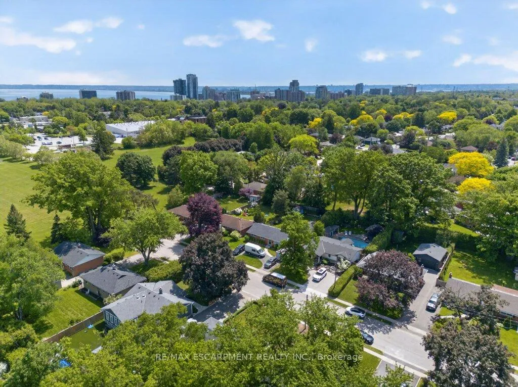 Photo 29 of 603 Cornick Drive, Burlington, Brant — HOMEH