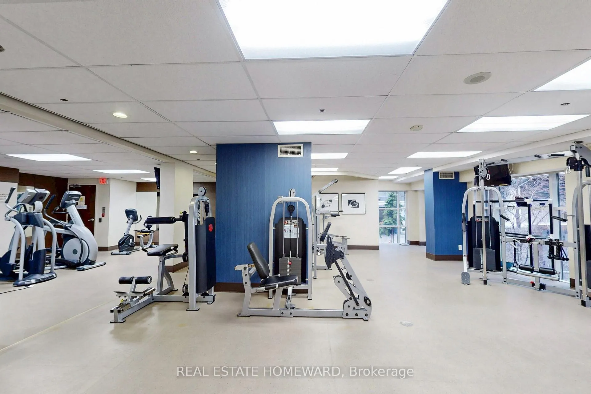 Photo 13 of Unit 402, 23 Sheppard Avenue E, North York, Willowdale East — HOMEH