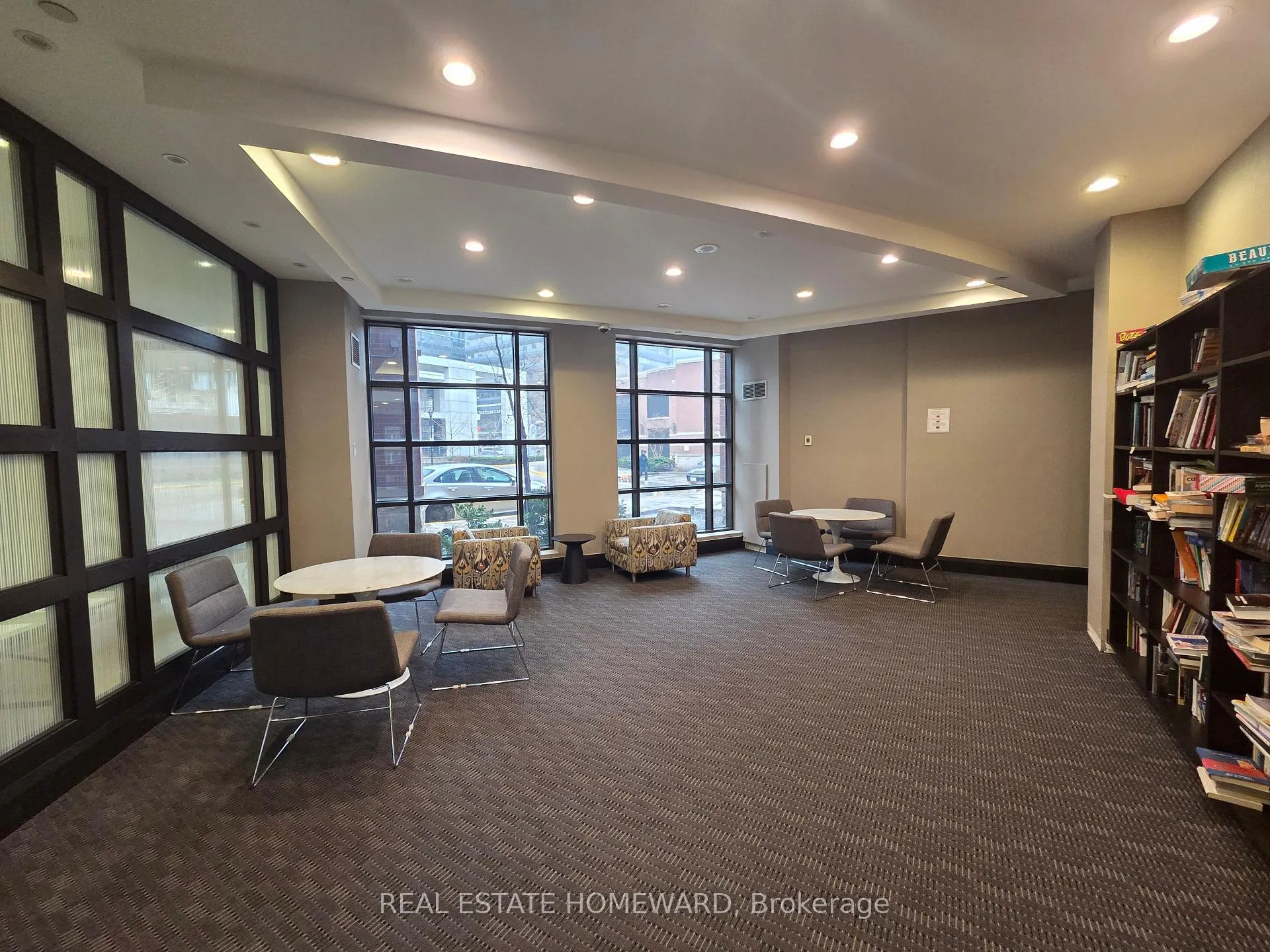 Photo 23 of Unit 402, 23 Sheppard Avenue E, North York, Willowdale East — HOMEH