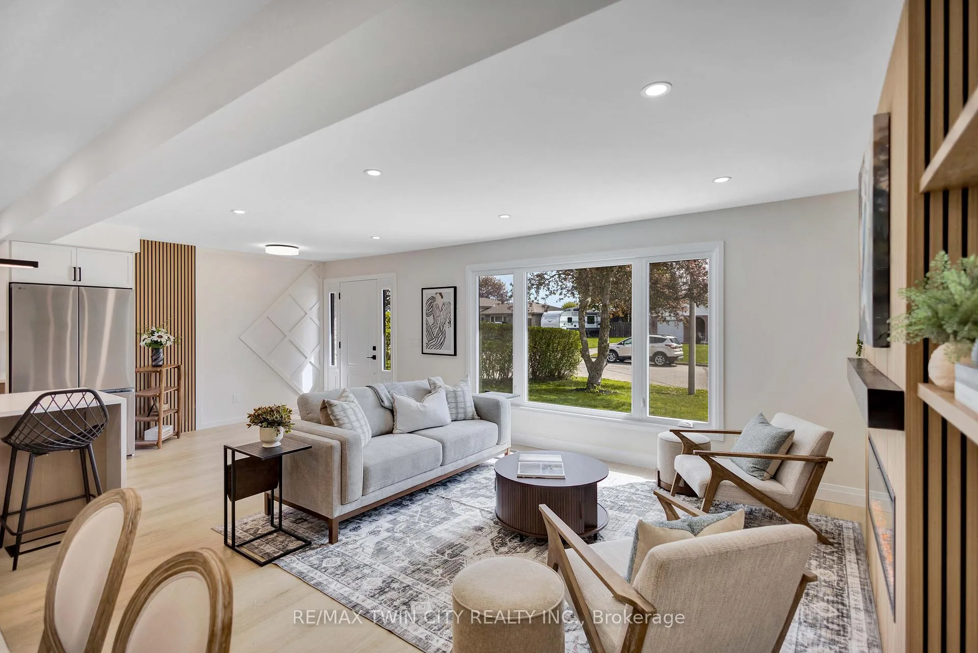 Photo 8 of 17 Northville Drive, Brant, Paris — HOMEH