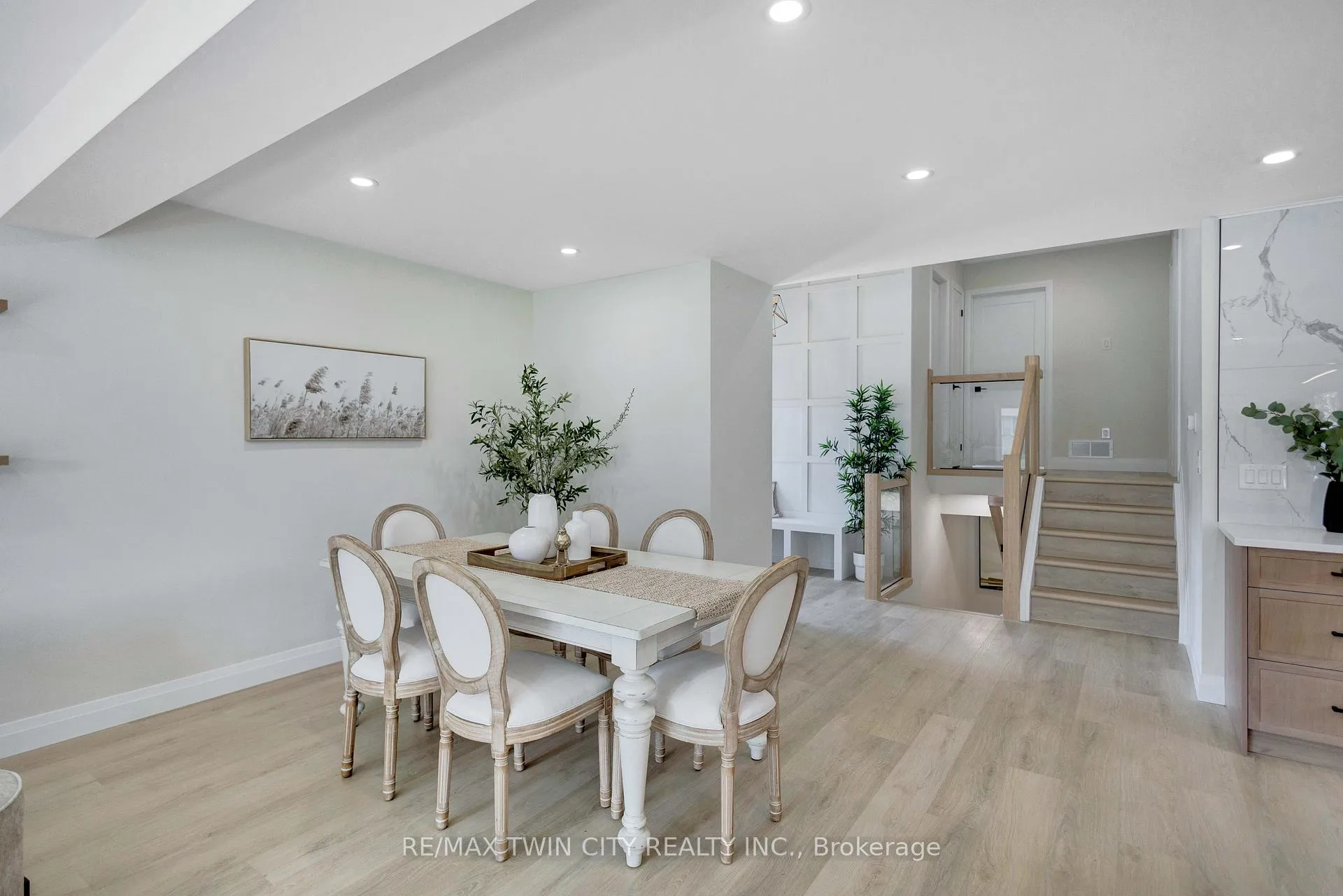 Photo 9 of 17 Northville Drive, Brant, Paris — HOMEH