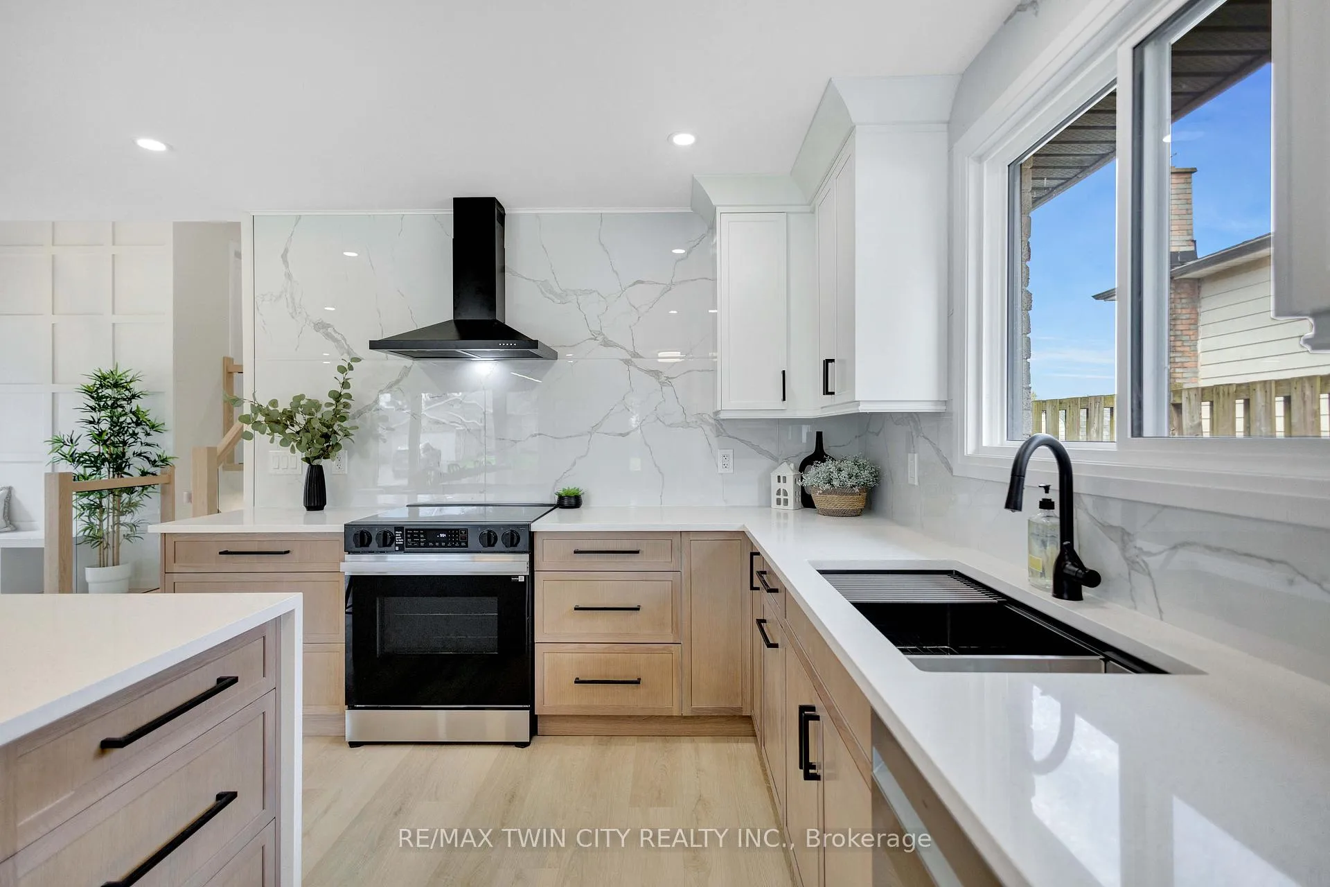 Photo 14 of 17 Northville Drive, Brant, Paris — HOMEH